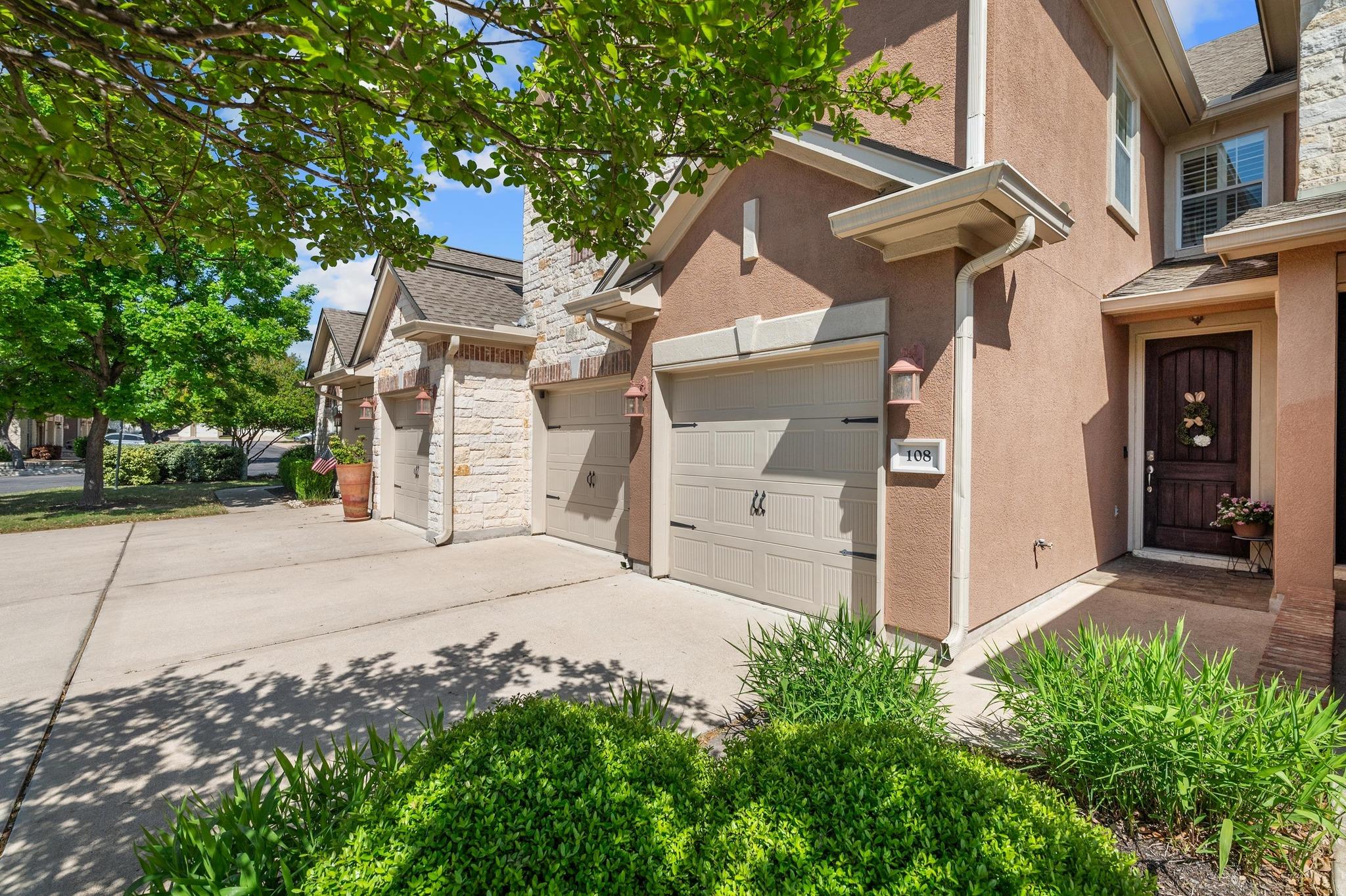 108 Perpetuation Dr 802 Property Photo 1