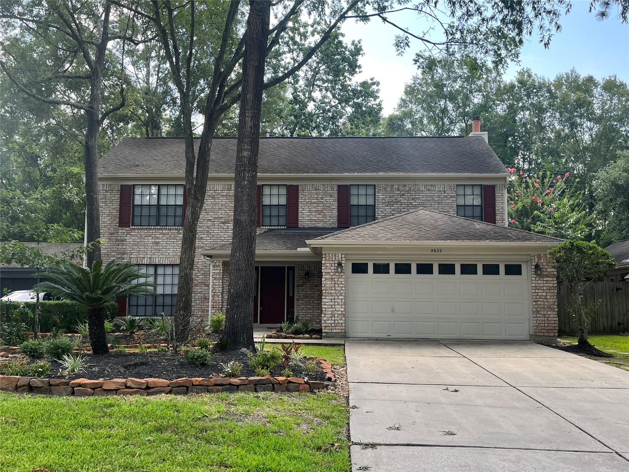 5622 Maple Square Dr