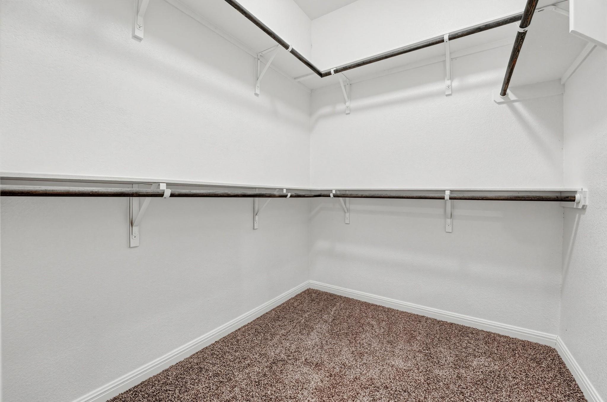 719 Speckled Alder Dr Property Photo 18