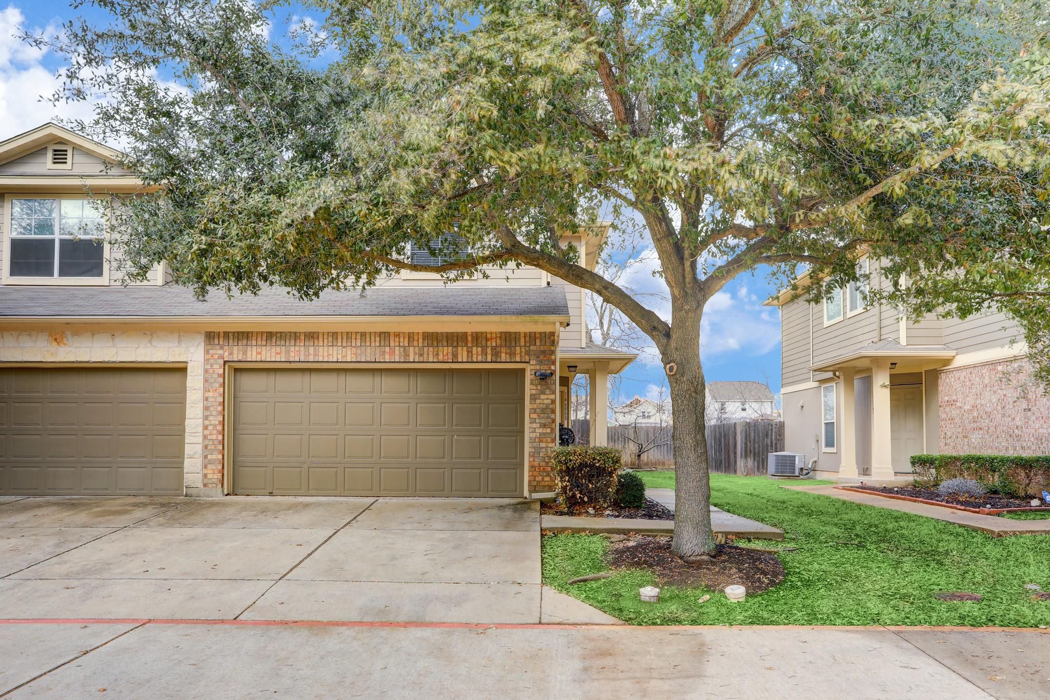 14608 Walt Whitman Trl #b Property Photo 1