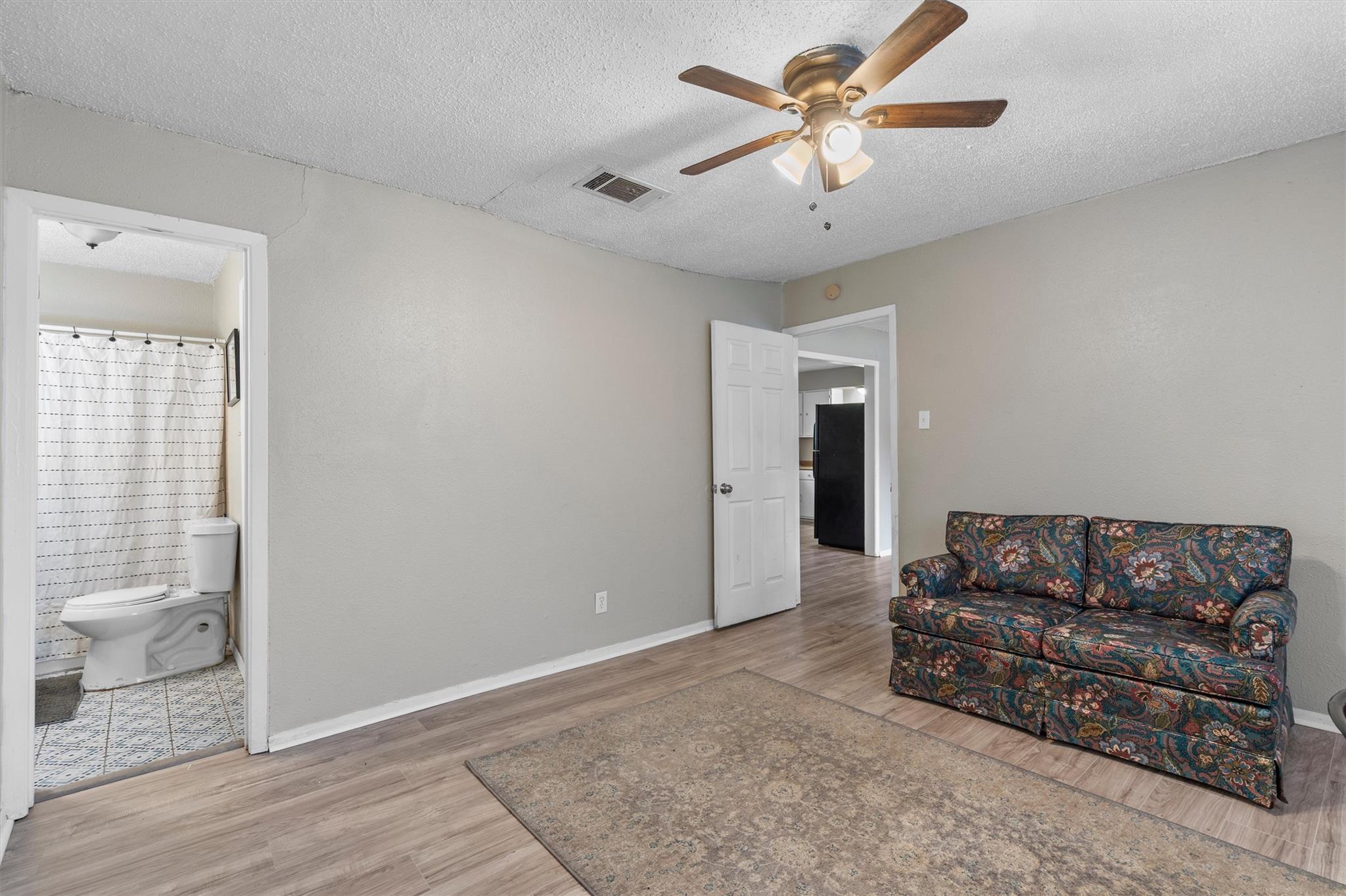 203 E Anderson Ave #a Property Photo 14