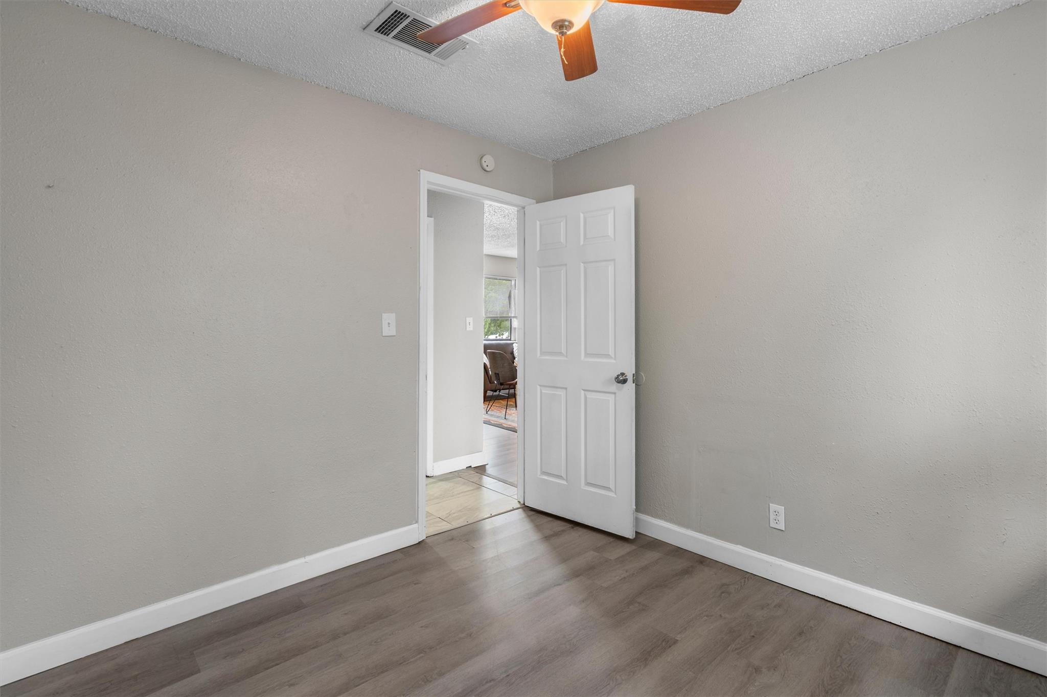 203 E Anderson Ave #a Property Photo 18