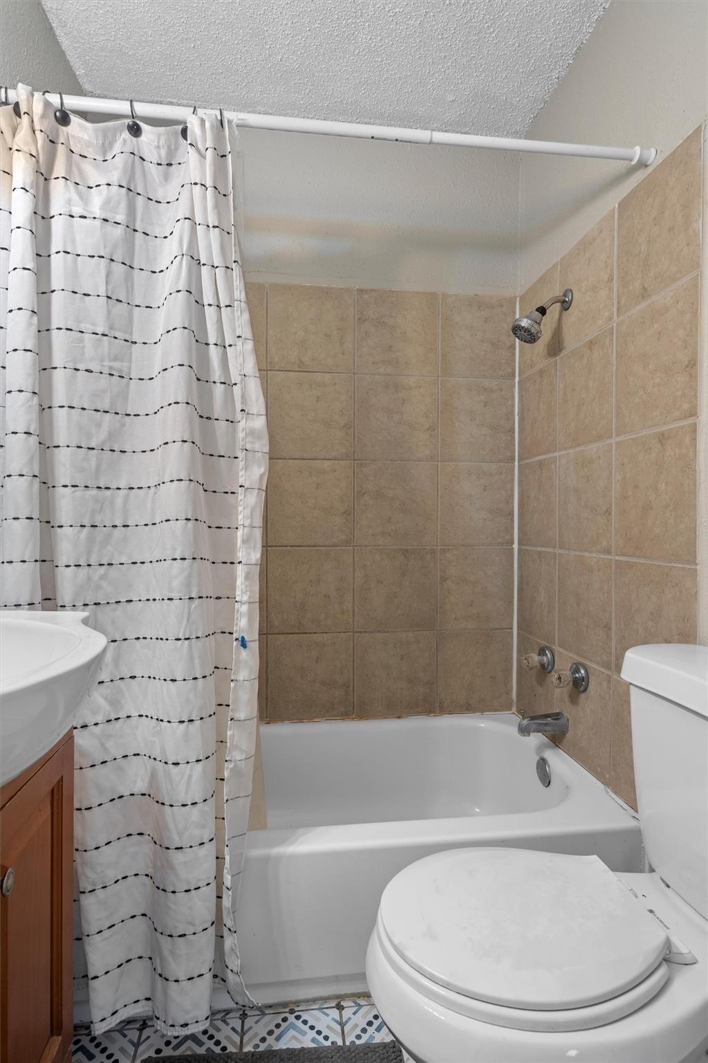 203 E Anderson Ave #a Property Photo 20