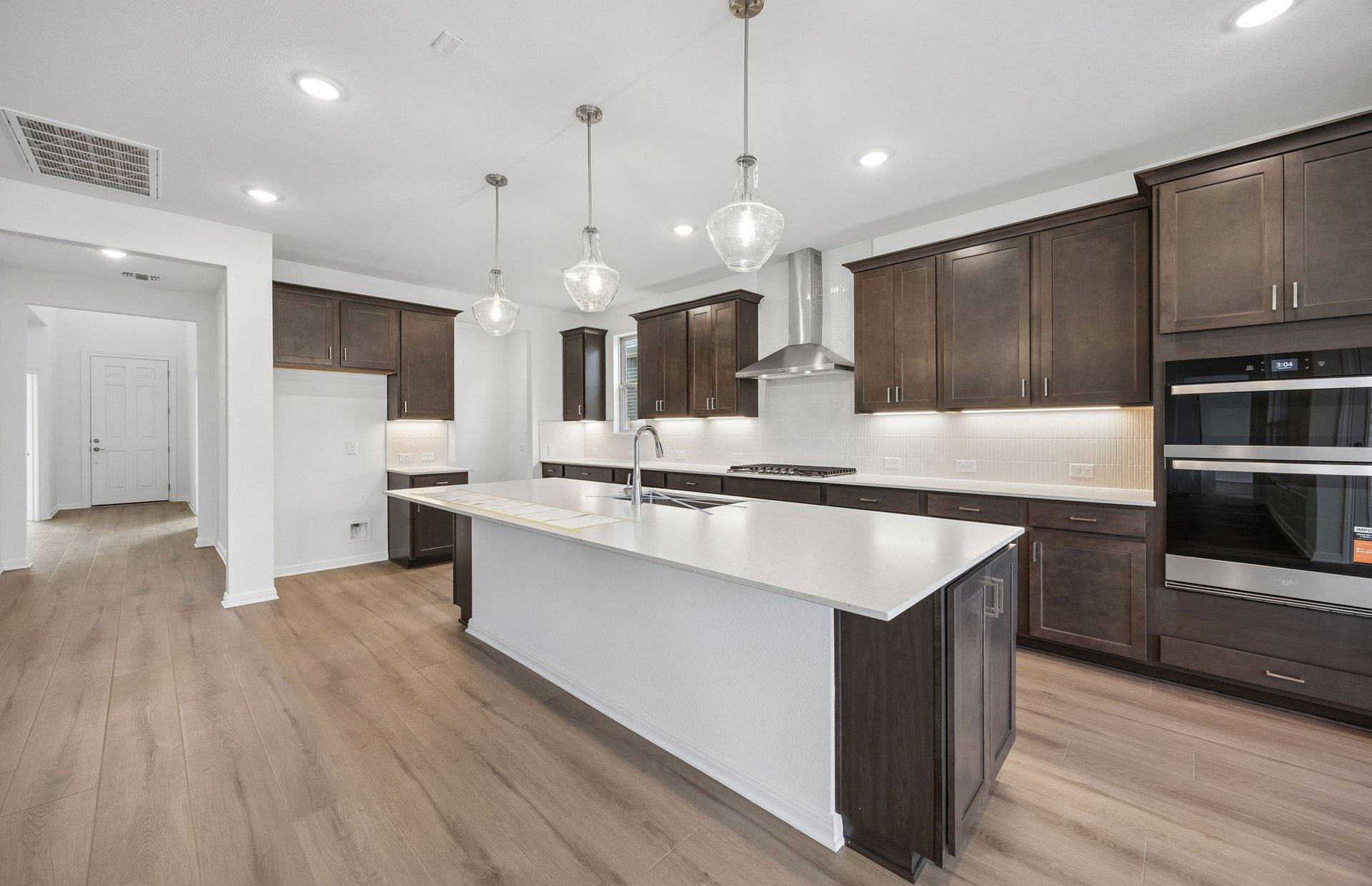 2909 Zuni Path Property Photo 4