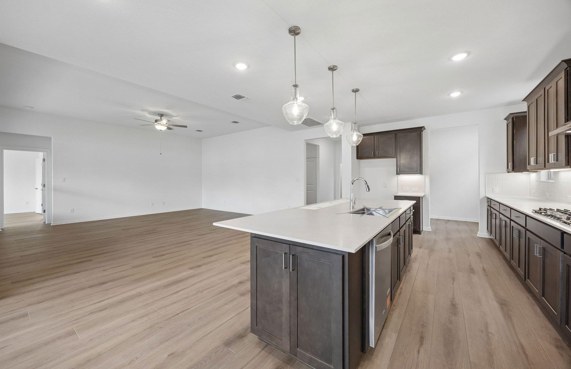 2909 Zuni Path Property Photo 5