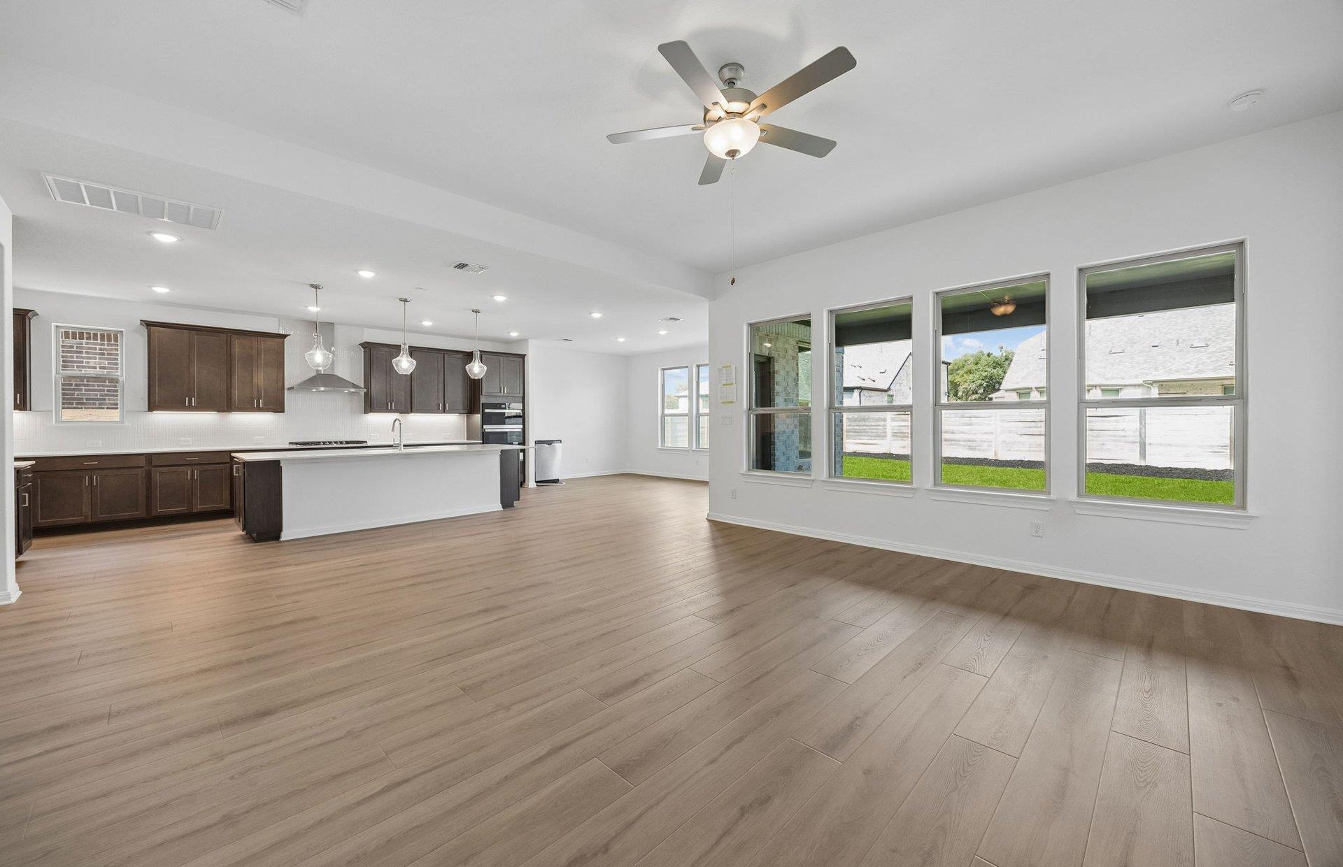 2909 Zuni Path Property Photo 8