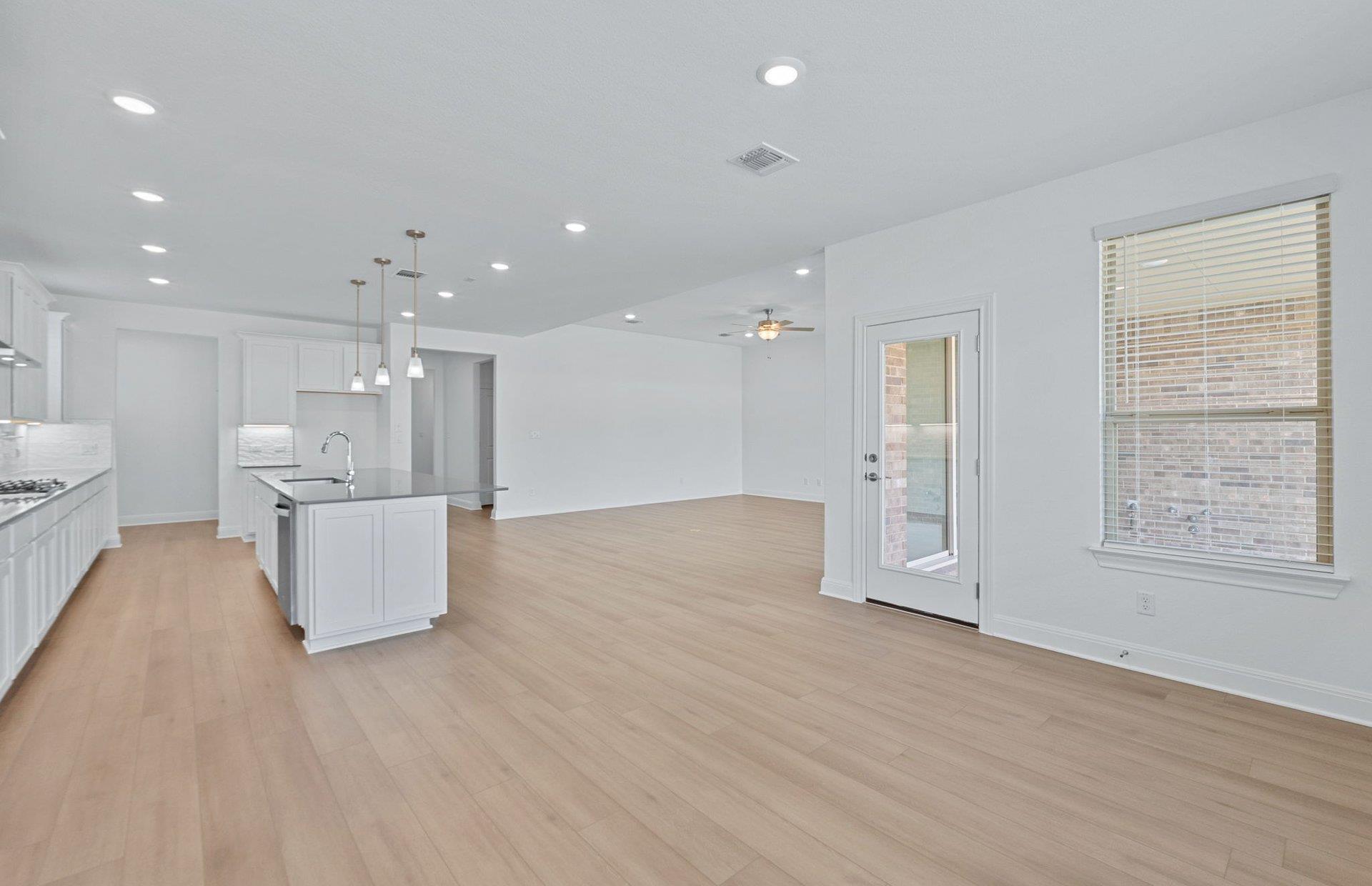 2909 Zuni Path Property Photo 10