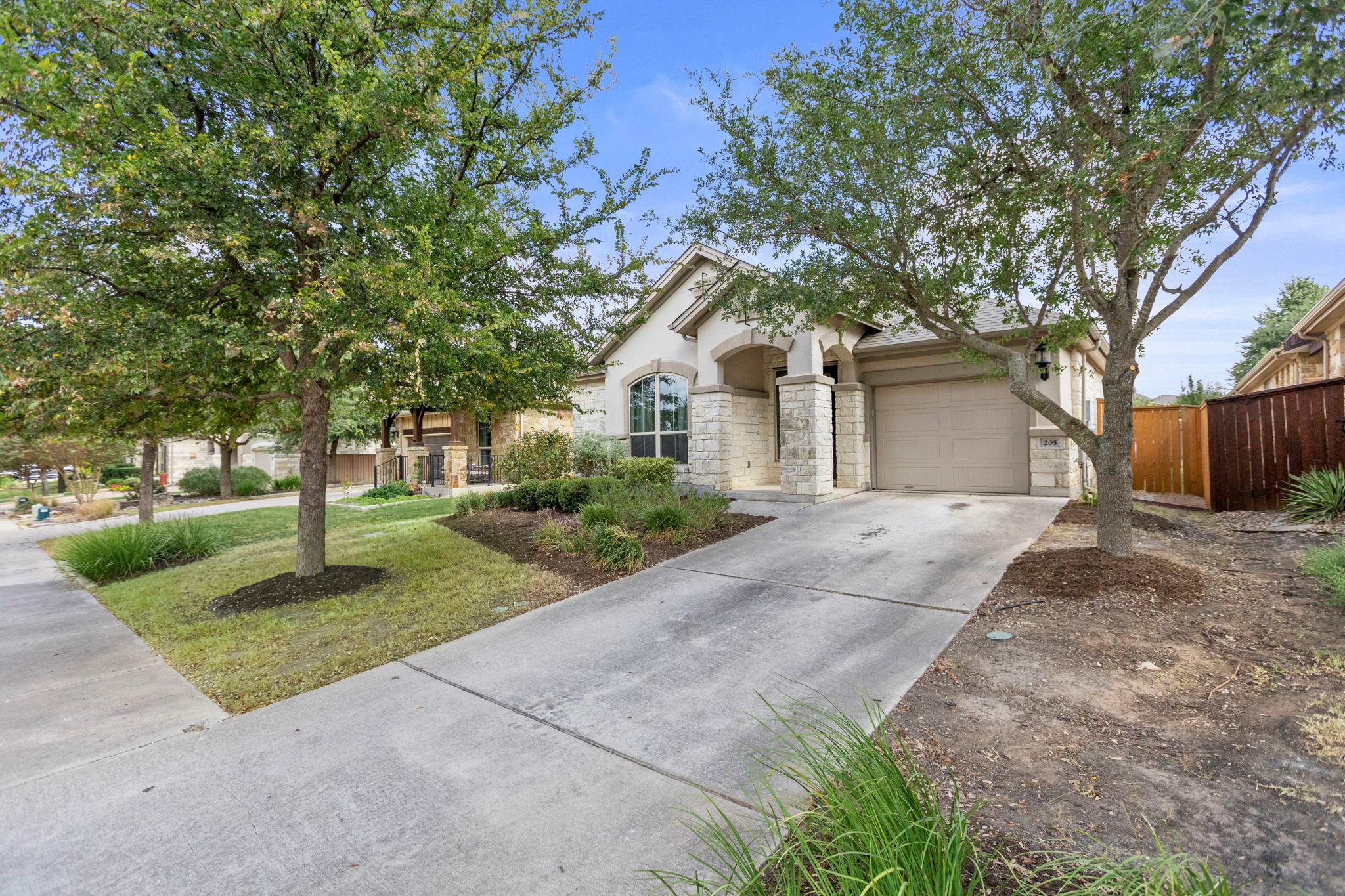 205 Cherokee Rose Cir Property Photo 1