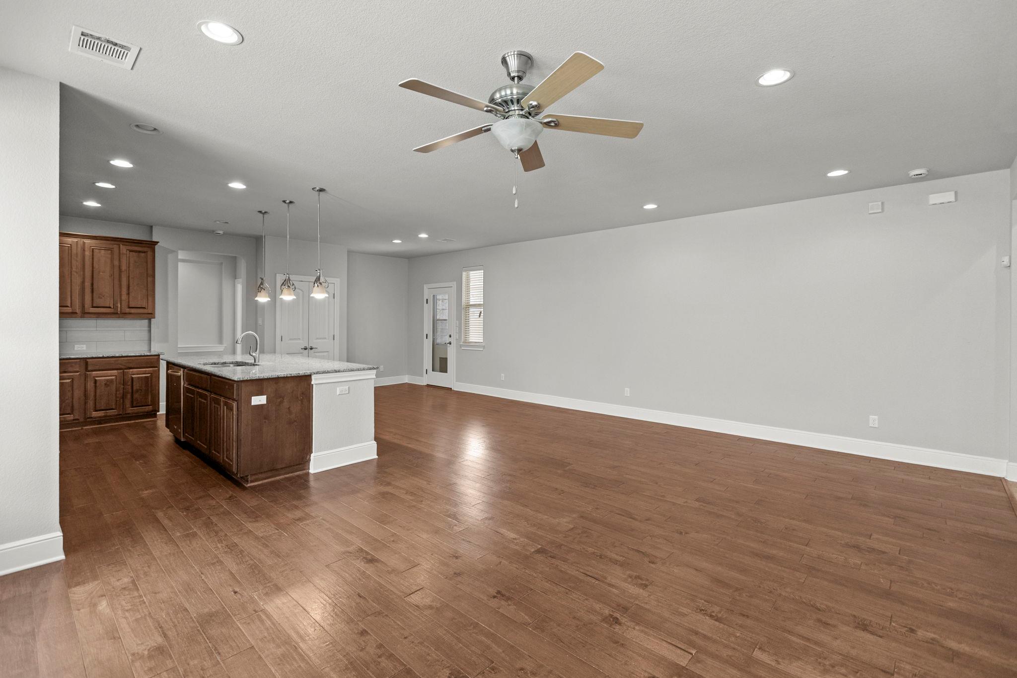 205 Cherokee Rose Cir Property Photo 9