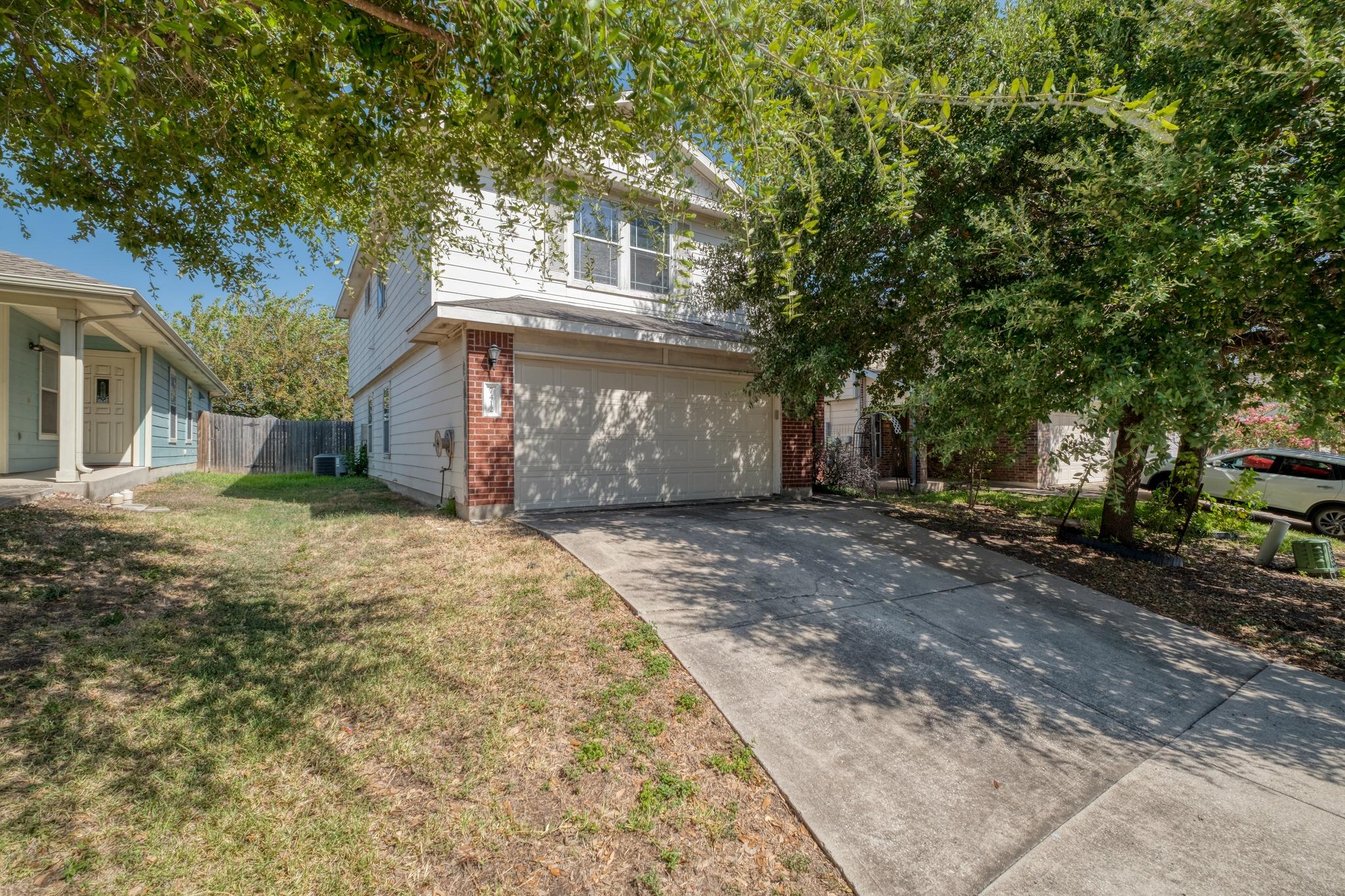 7412 Cayenne Ln Property Photo 2