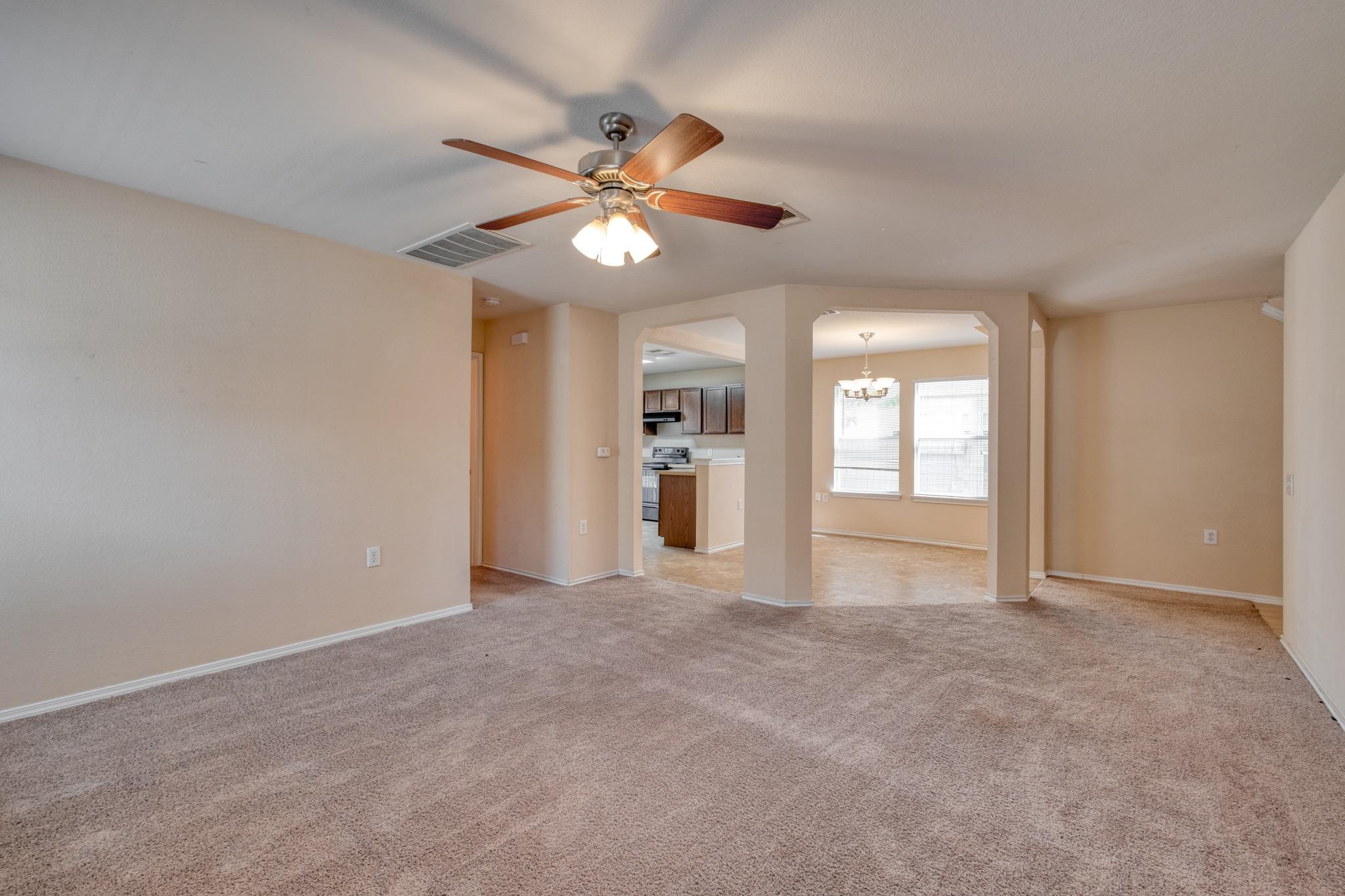 7412 Cayenne Ln Property Photo 6