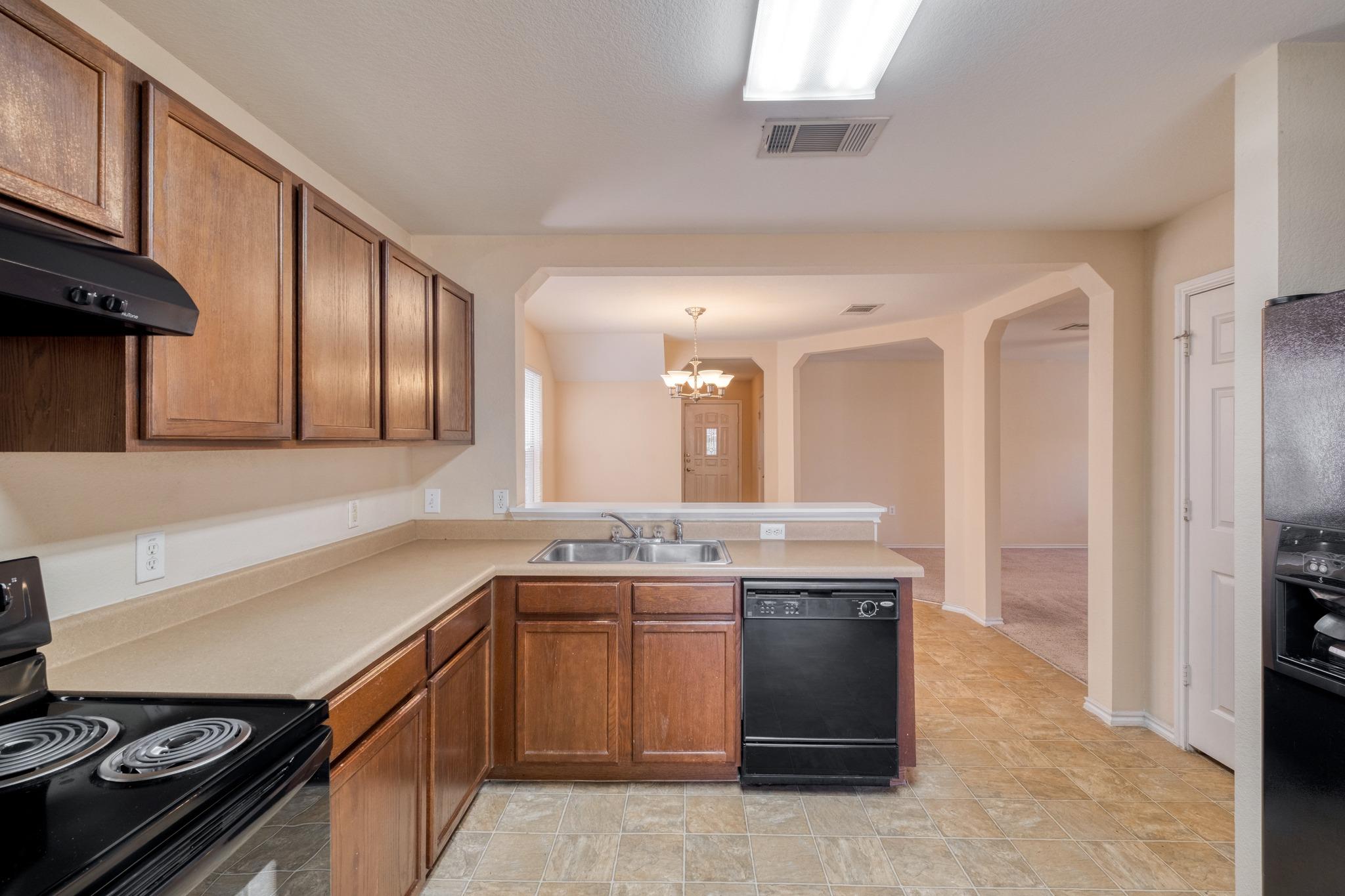 7412 Cayenne Ln Property Photo 12
