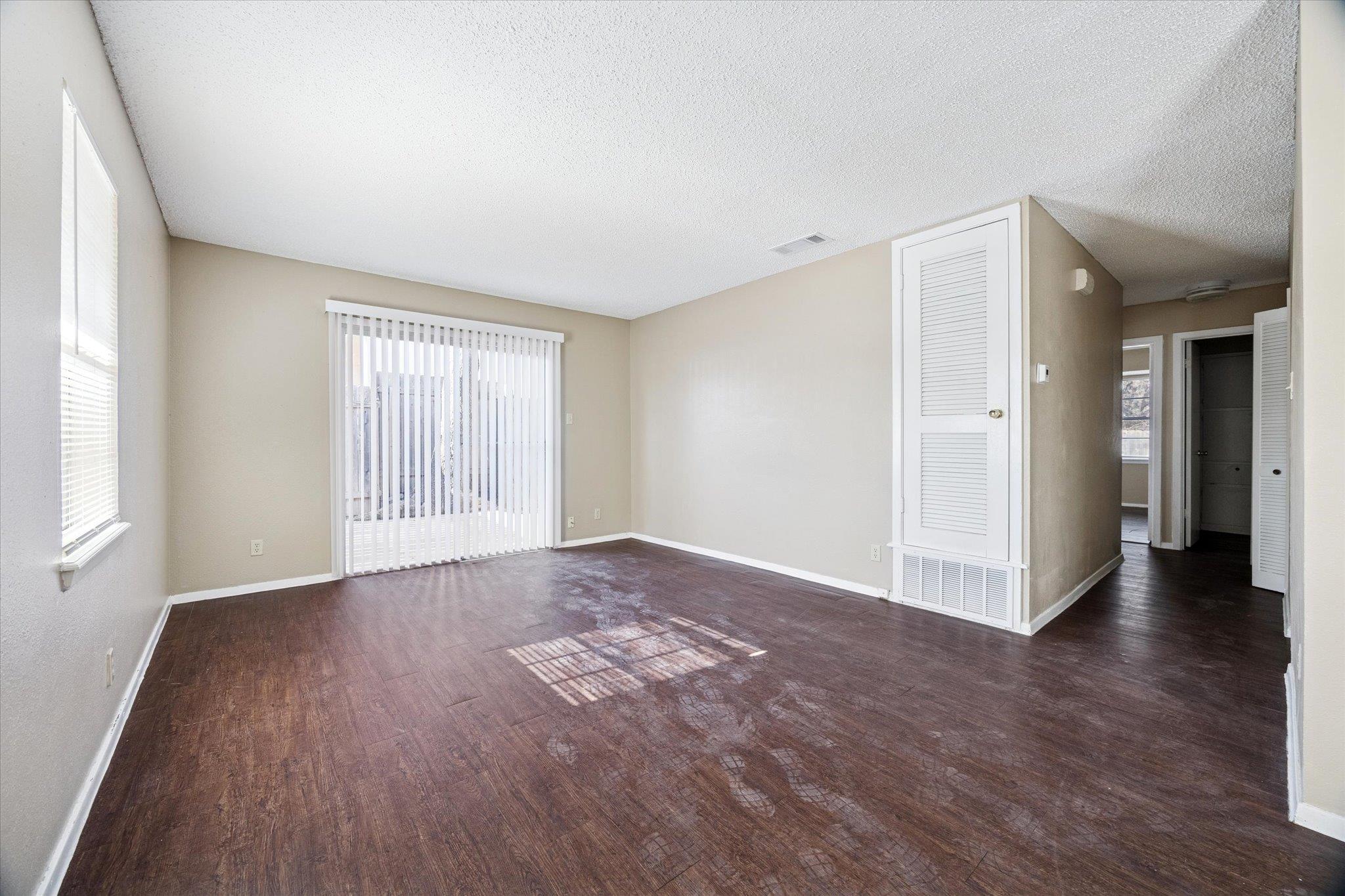 908 B Kirschner Pl Property Photo 2