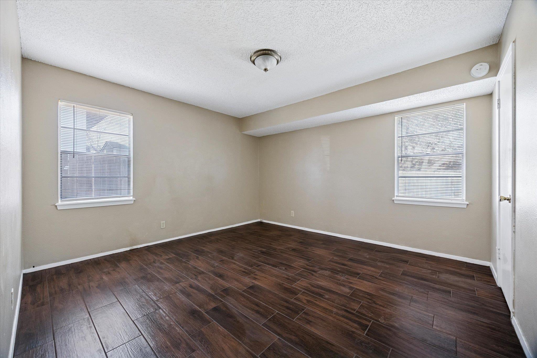 908 B Kirschner Pl Property Photo 6