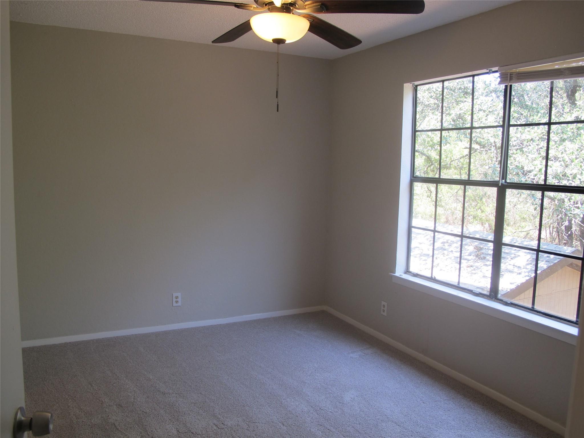 509 Algerita Dr #b Property Photo 23