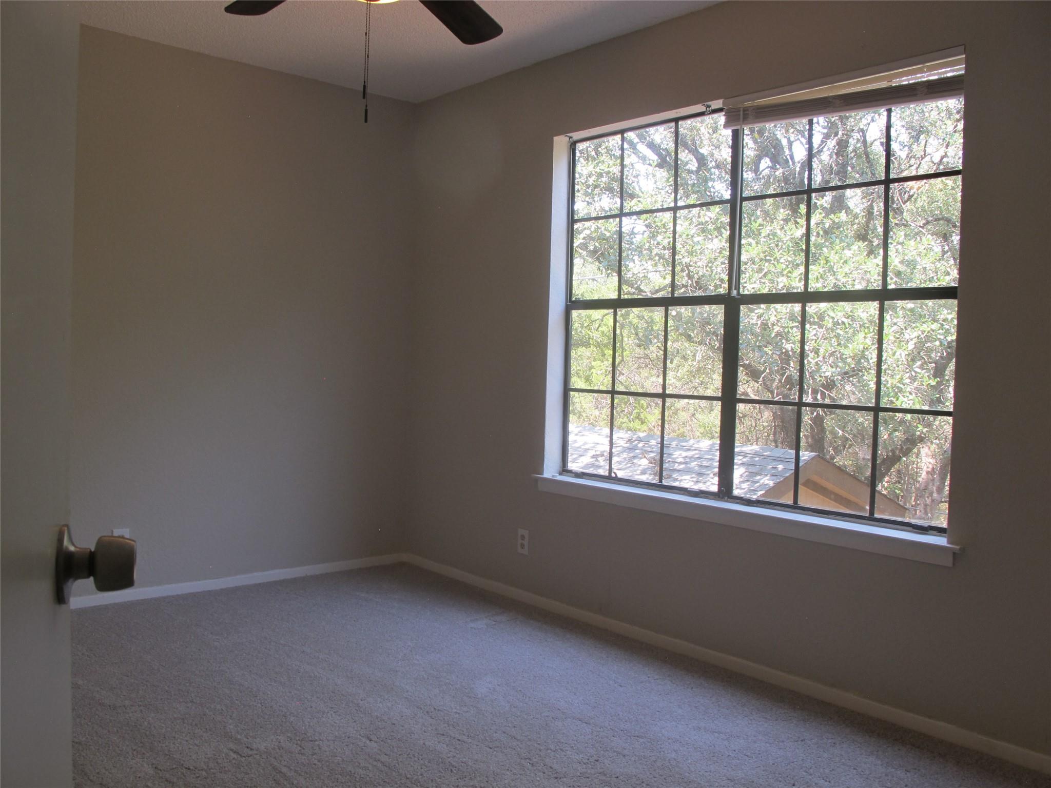 509 Algerita Dr #b Property Photo 24