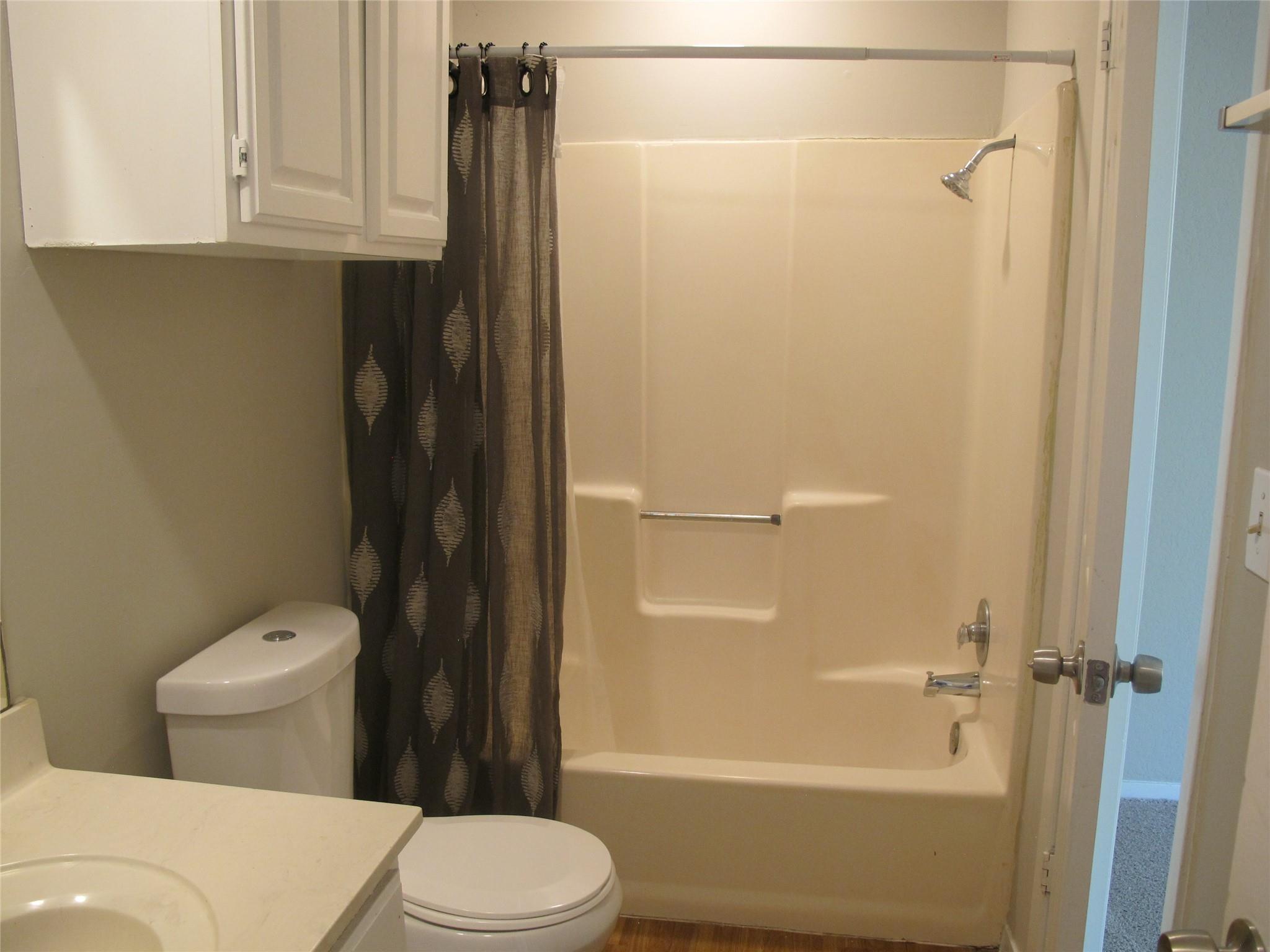 509 Algerita Dr #b Property Photo 32
