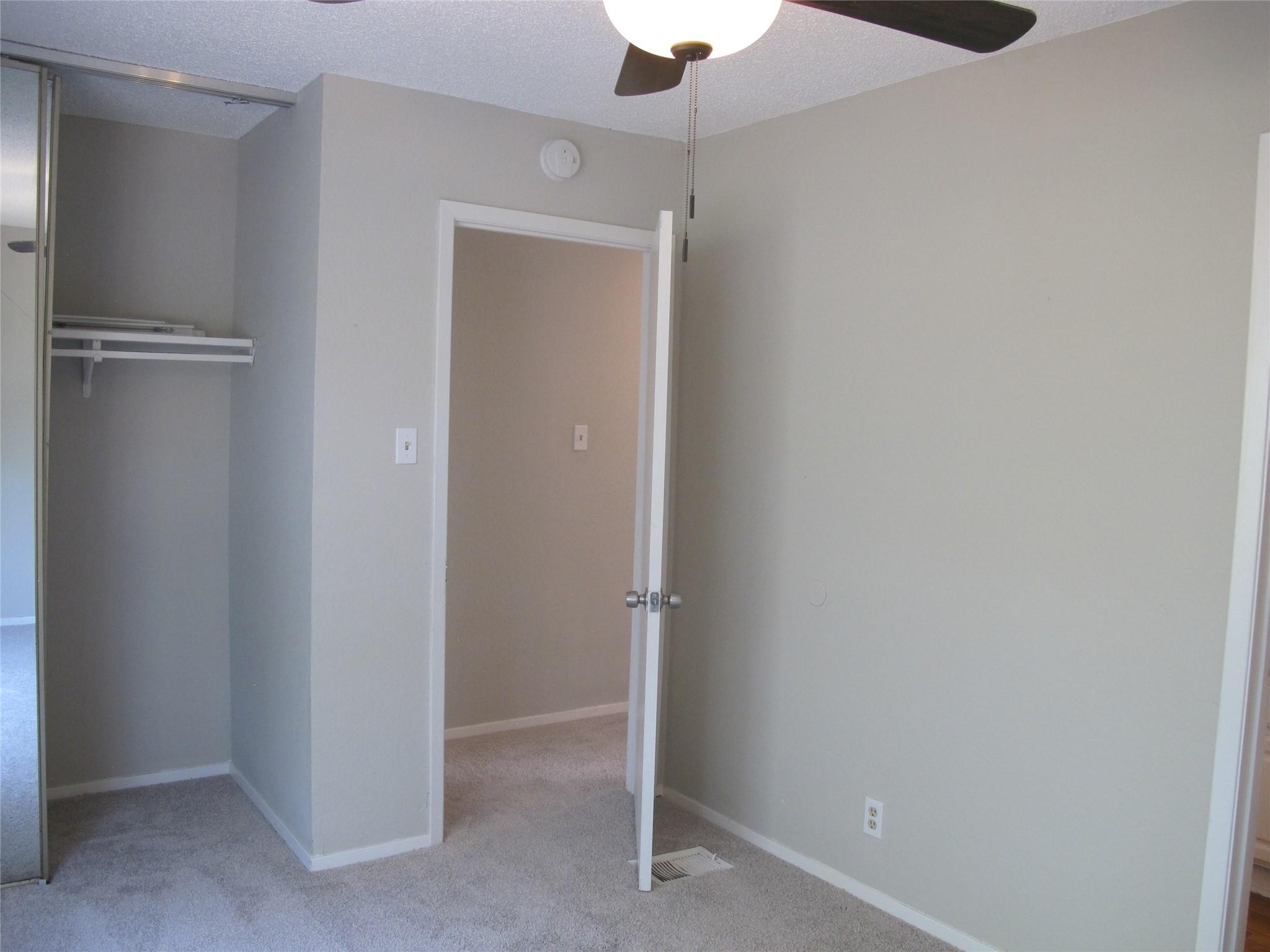 509 Algerita Dr #b Property Photo 33