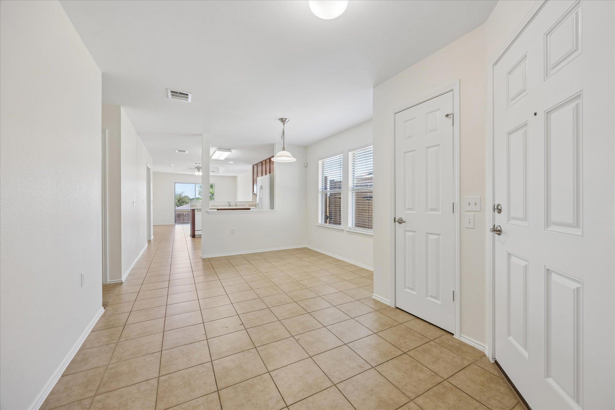 9013 Berryline Cv Property Photo 4