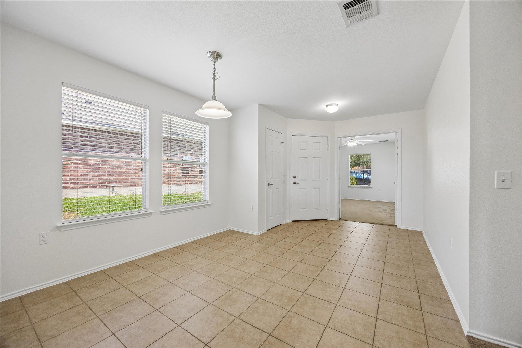 9013 Berryline Cv Property Photo 5
