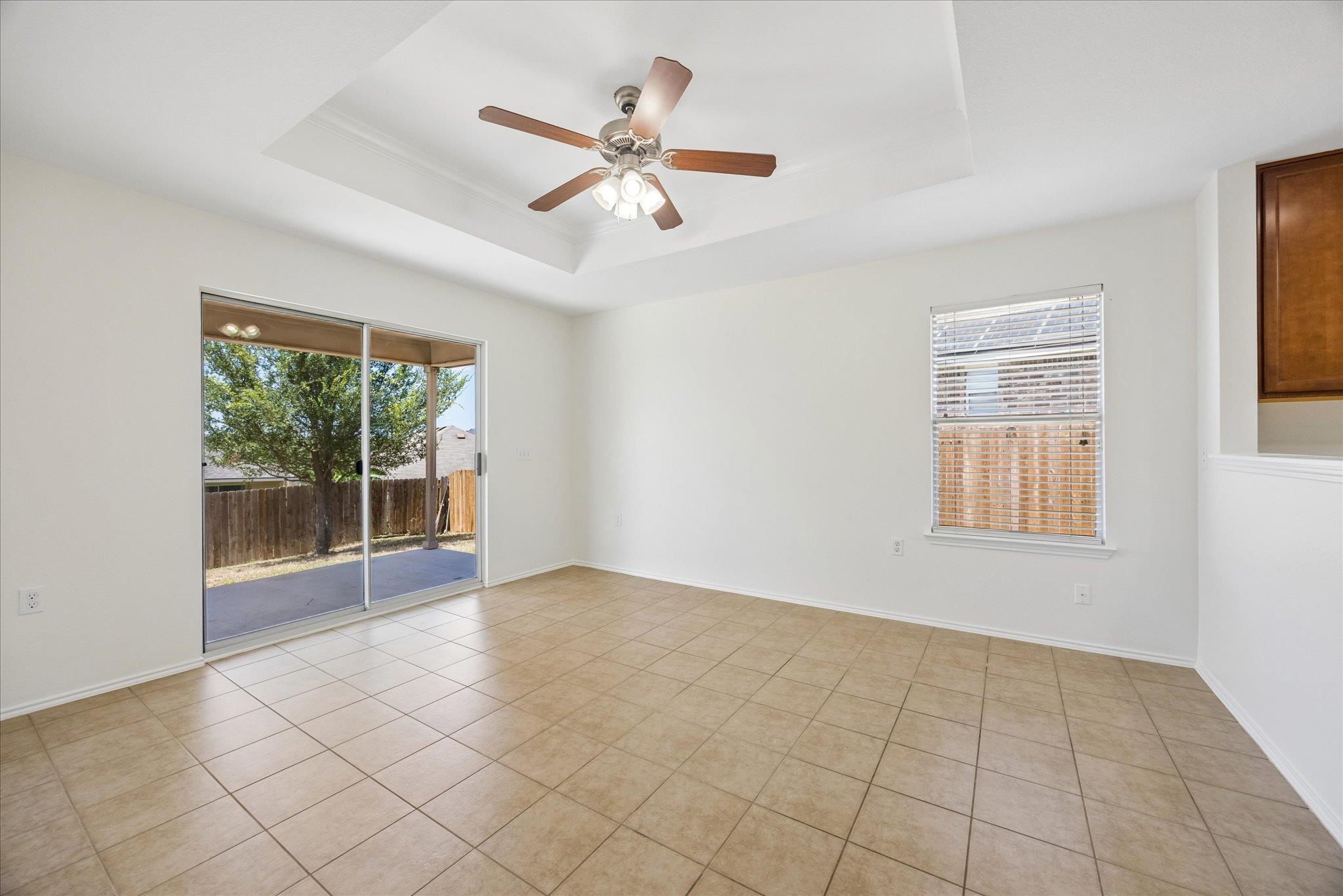 9013 Berryline Cv Property Photo 7