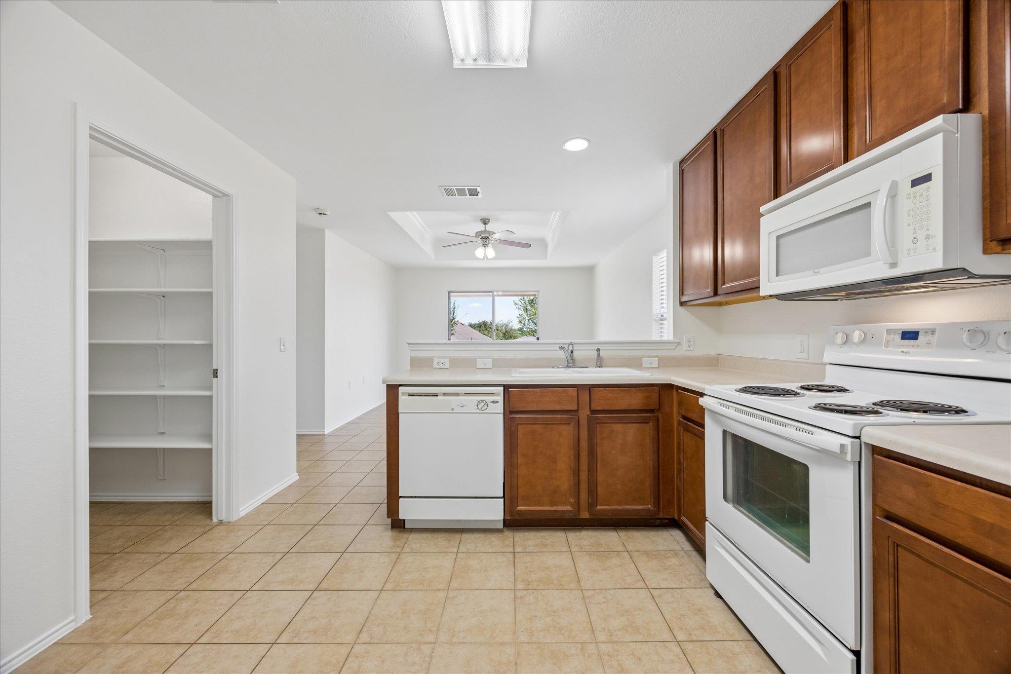 9013 Berryline Cv Property Photo 13