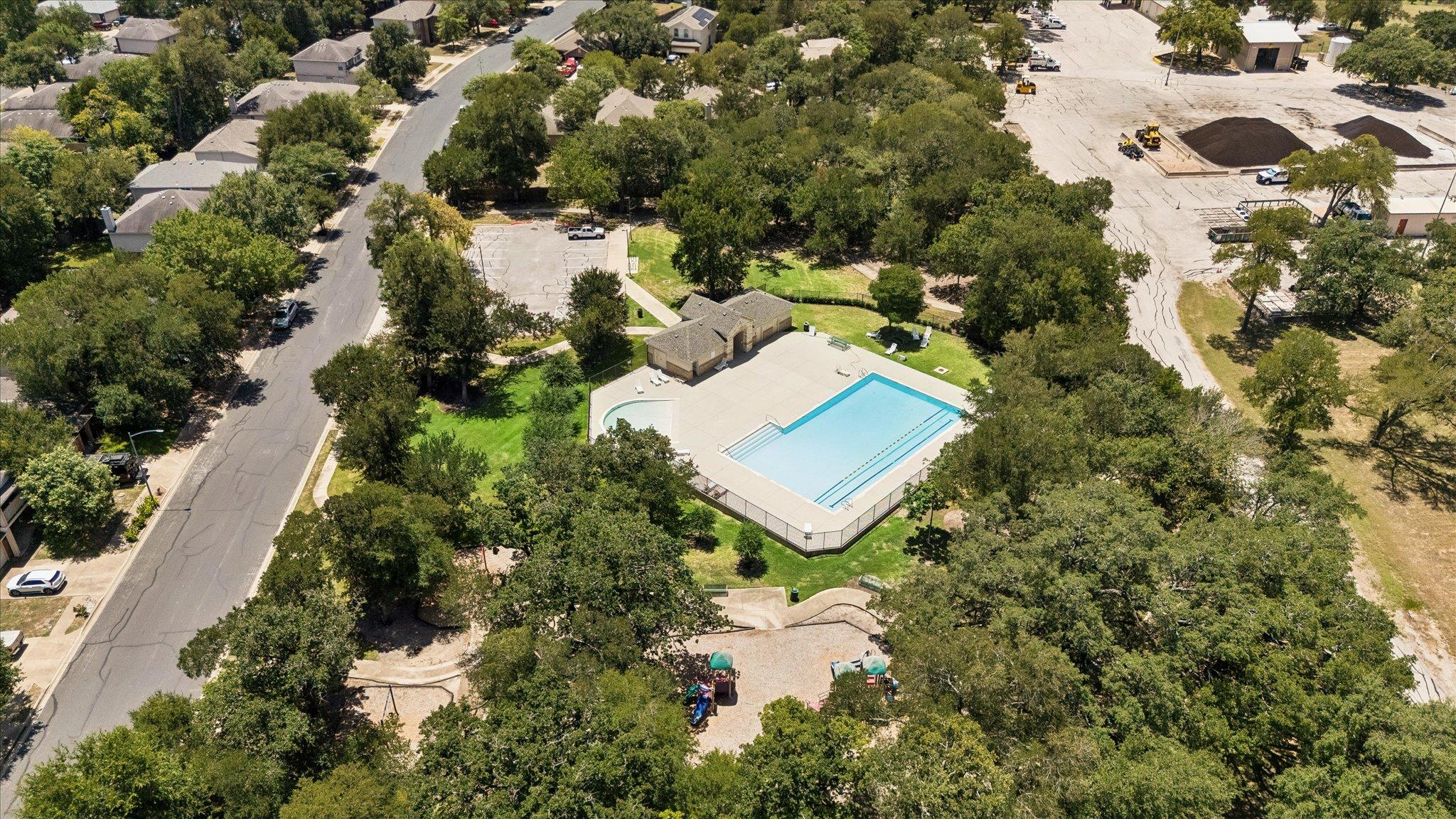9013 Berryline Cv Property Photo 34