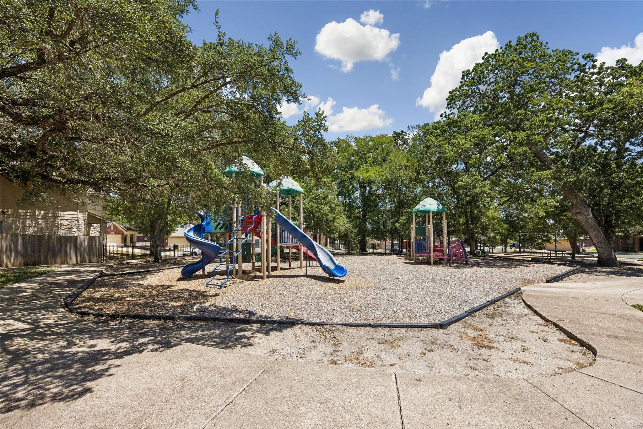 9013 Berryline Cv Property Photo 38