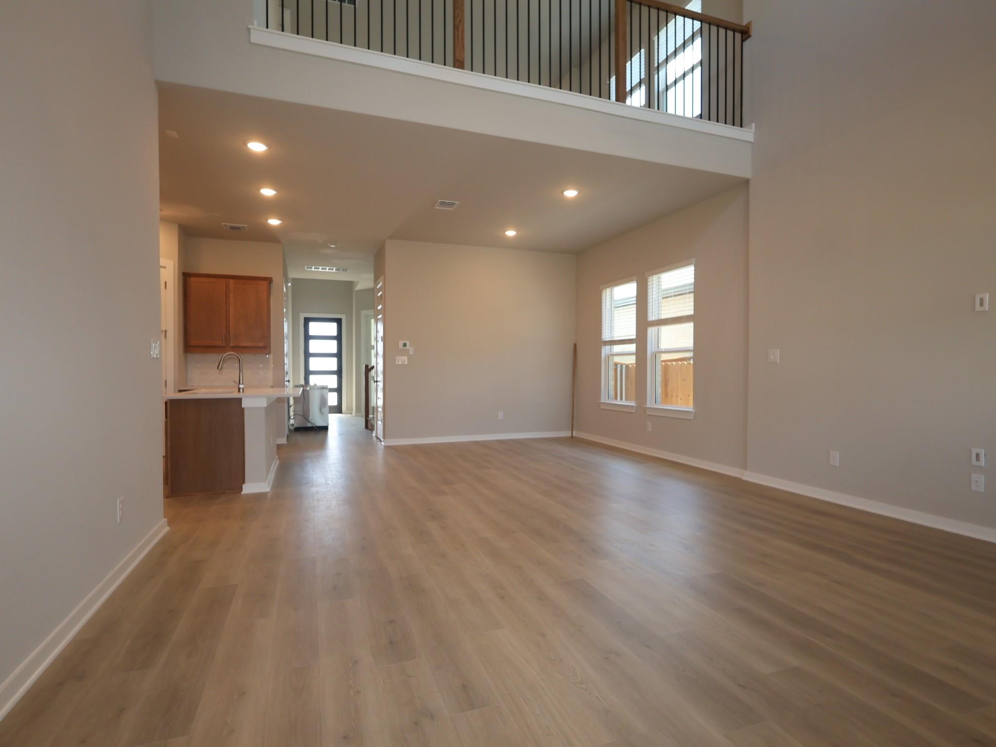 148 Norway Spruce St Property Photo 4