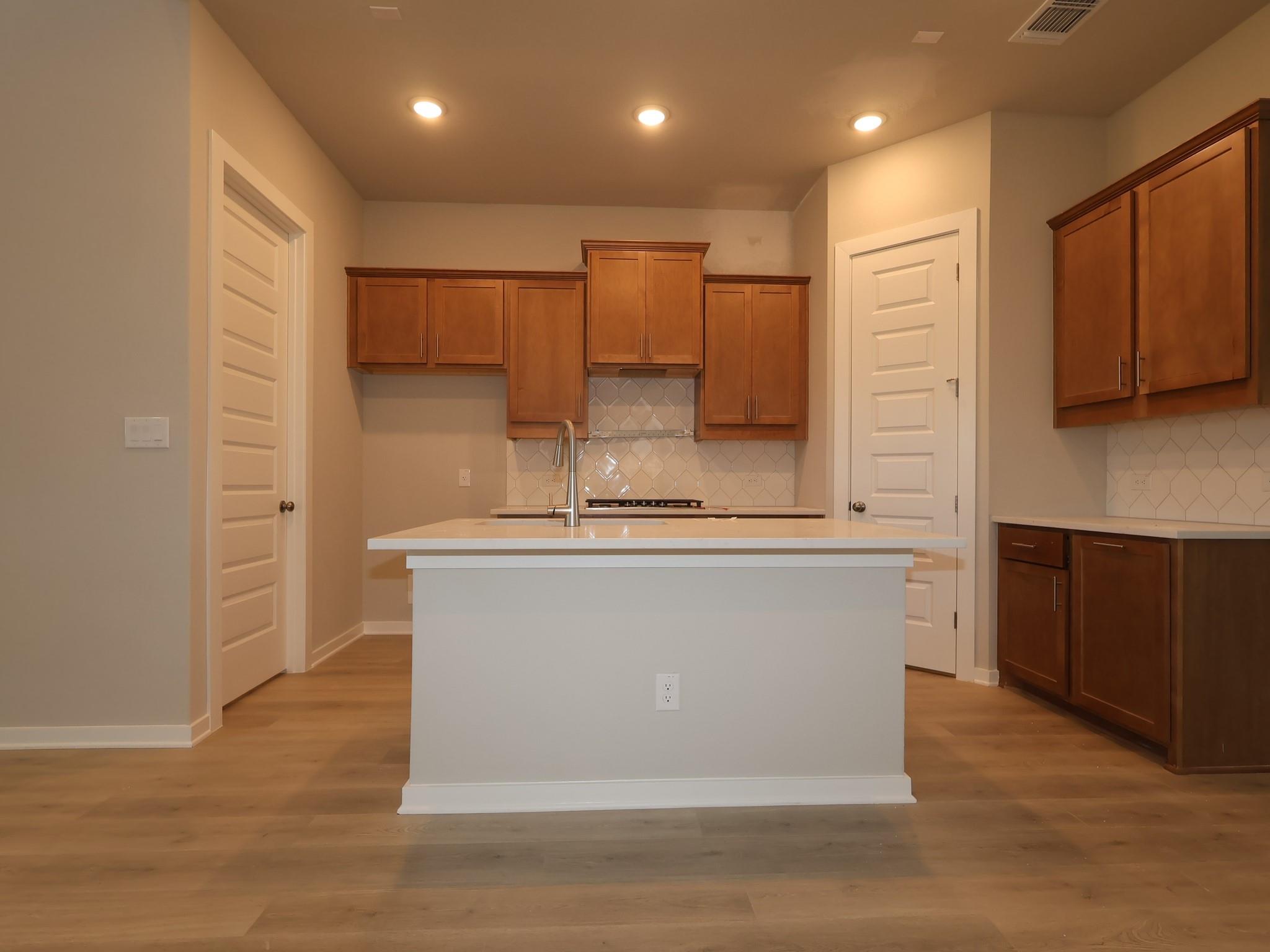 148 Norway Spruce St Property Photo 6
