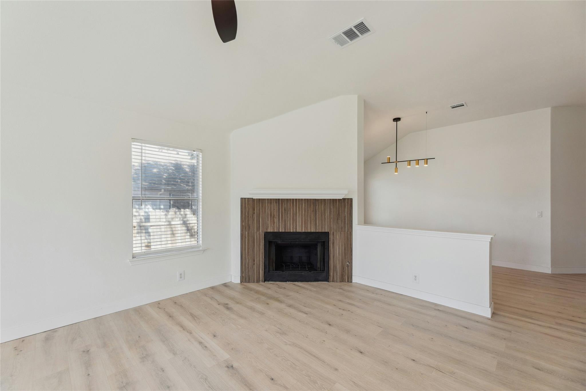 203 Little Lake Rd Property Photo 8