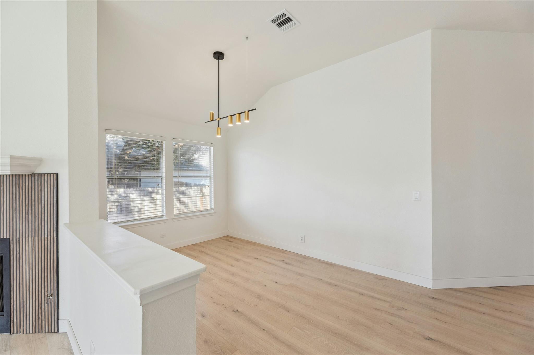203 Little Lake Rd Property Photo 10