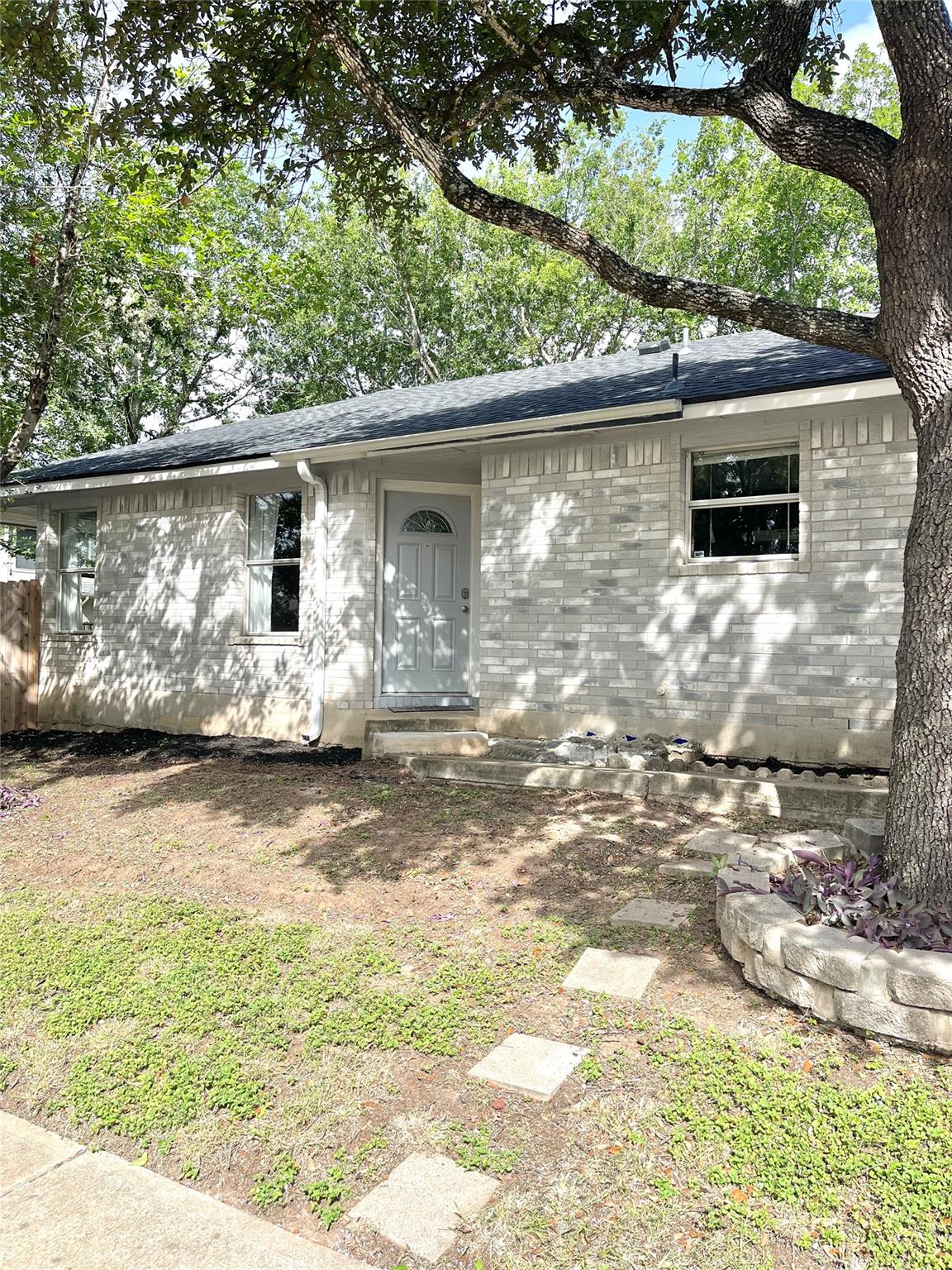 1001 Apple Cross Dr Property Photo 4