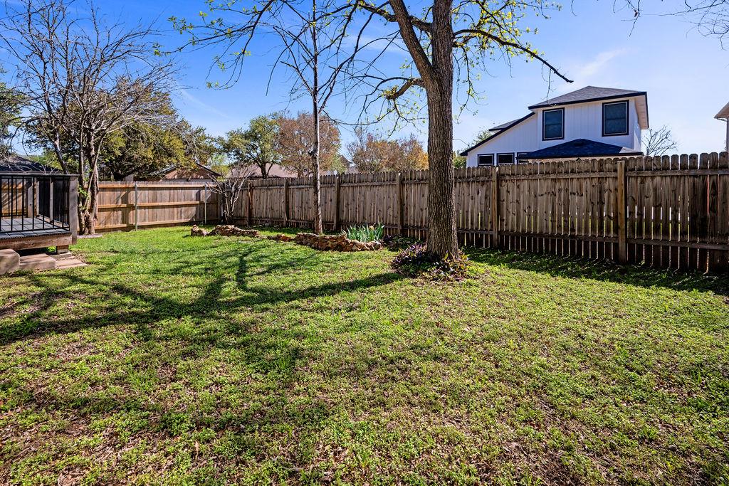 1001 Apple Cross Dr Property Photo 30