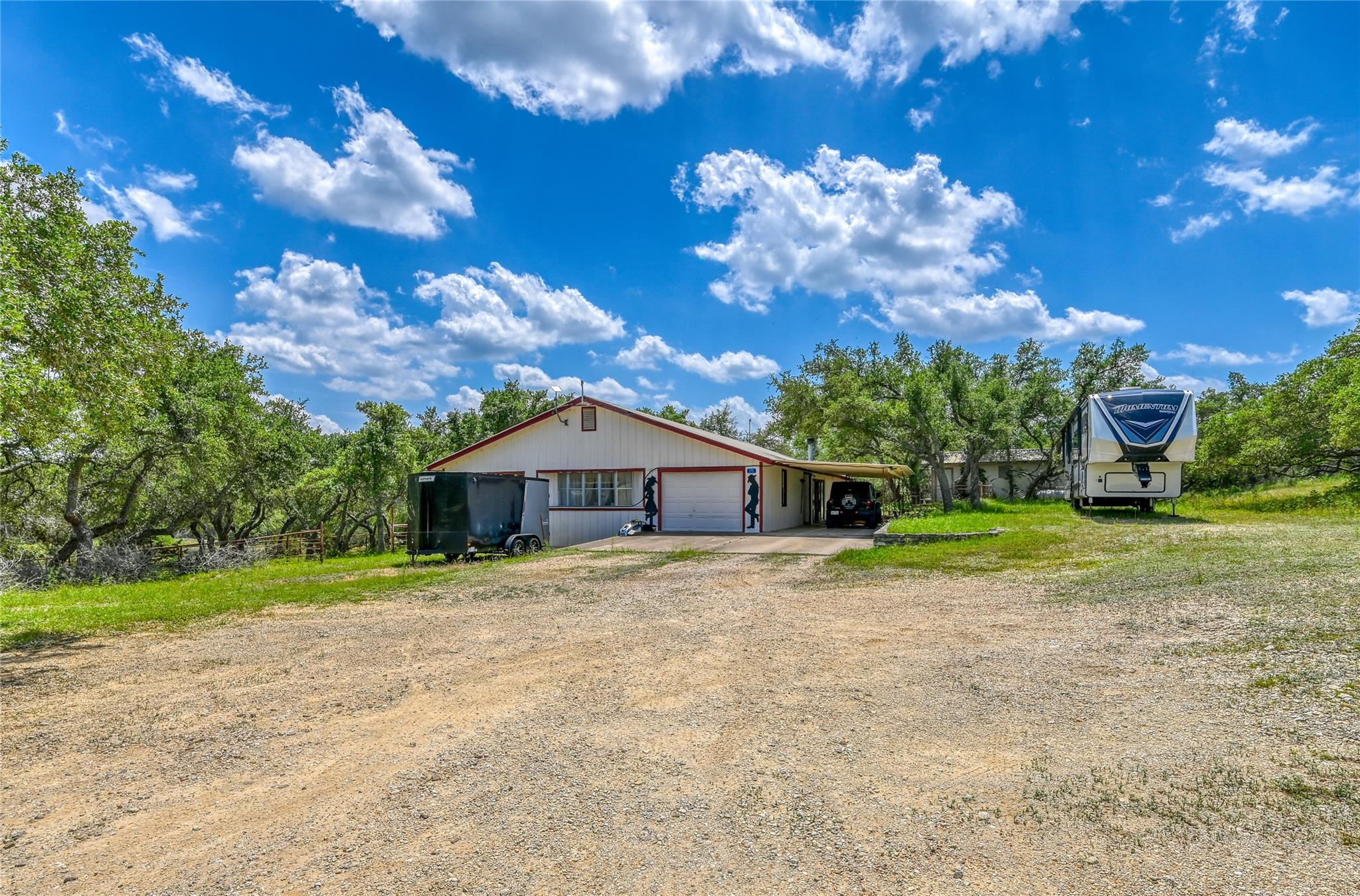 271 Rollin N Ranch Rd Property Photo 18