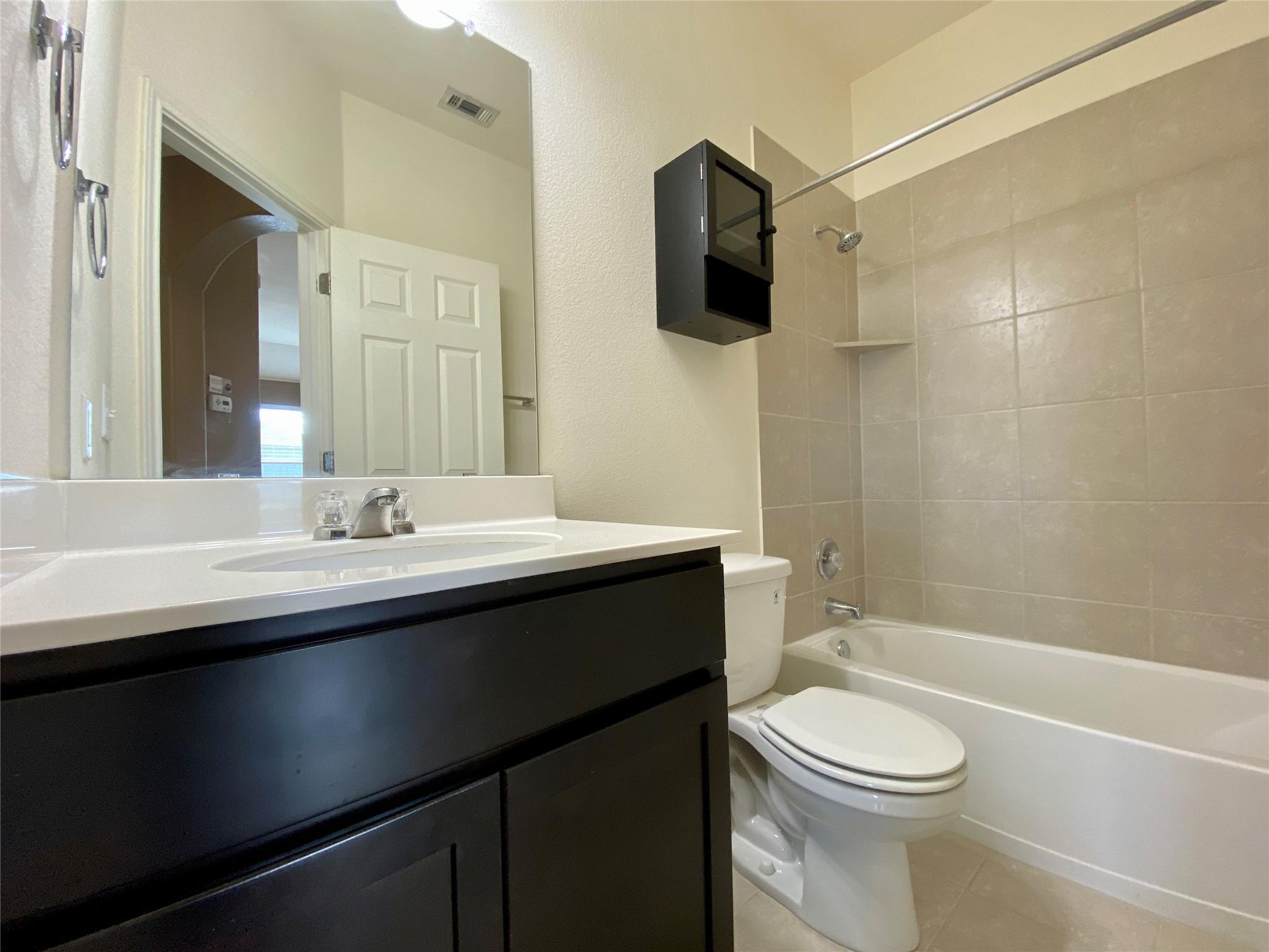 466 Eagle Brook Ln Property Photo 21
