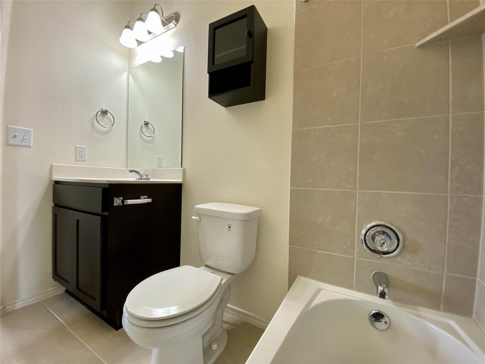 466 Eagle Brook Ln Property Photo 22