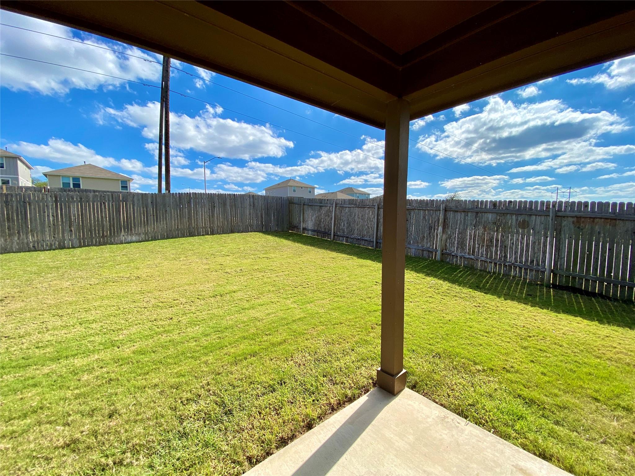 466 Eagle Brook Ln Property Photo 29