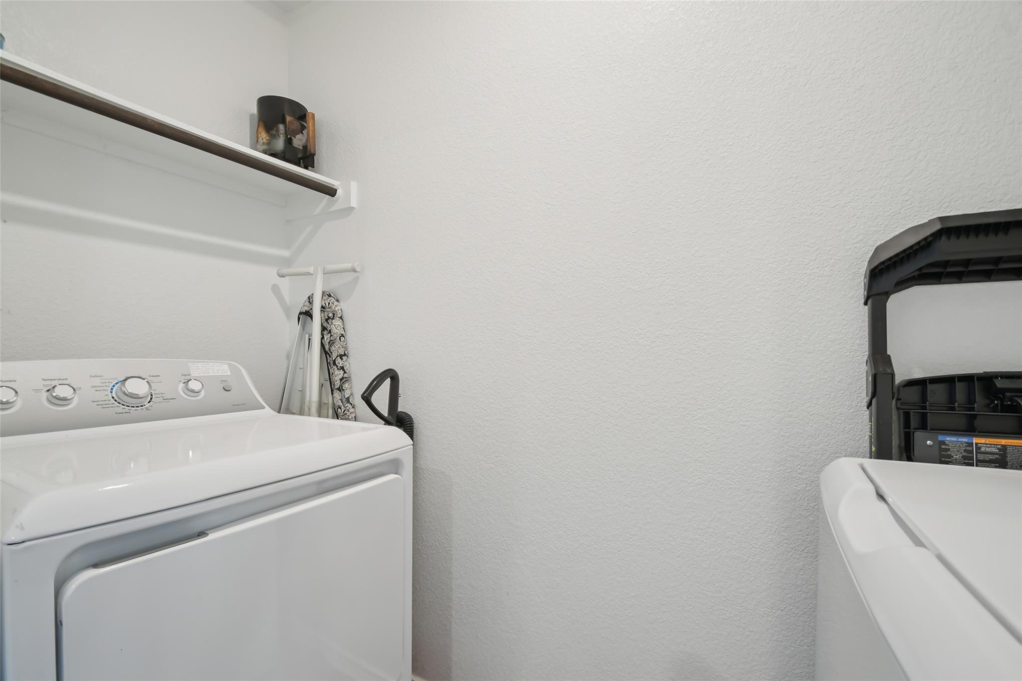 857 Powell St Property Photo 12