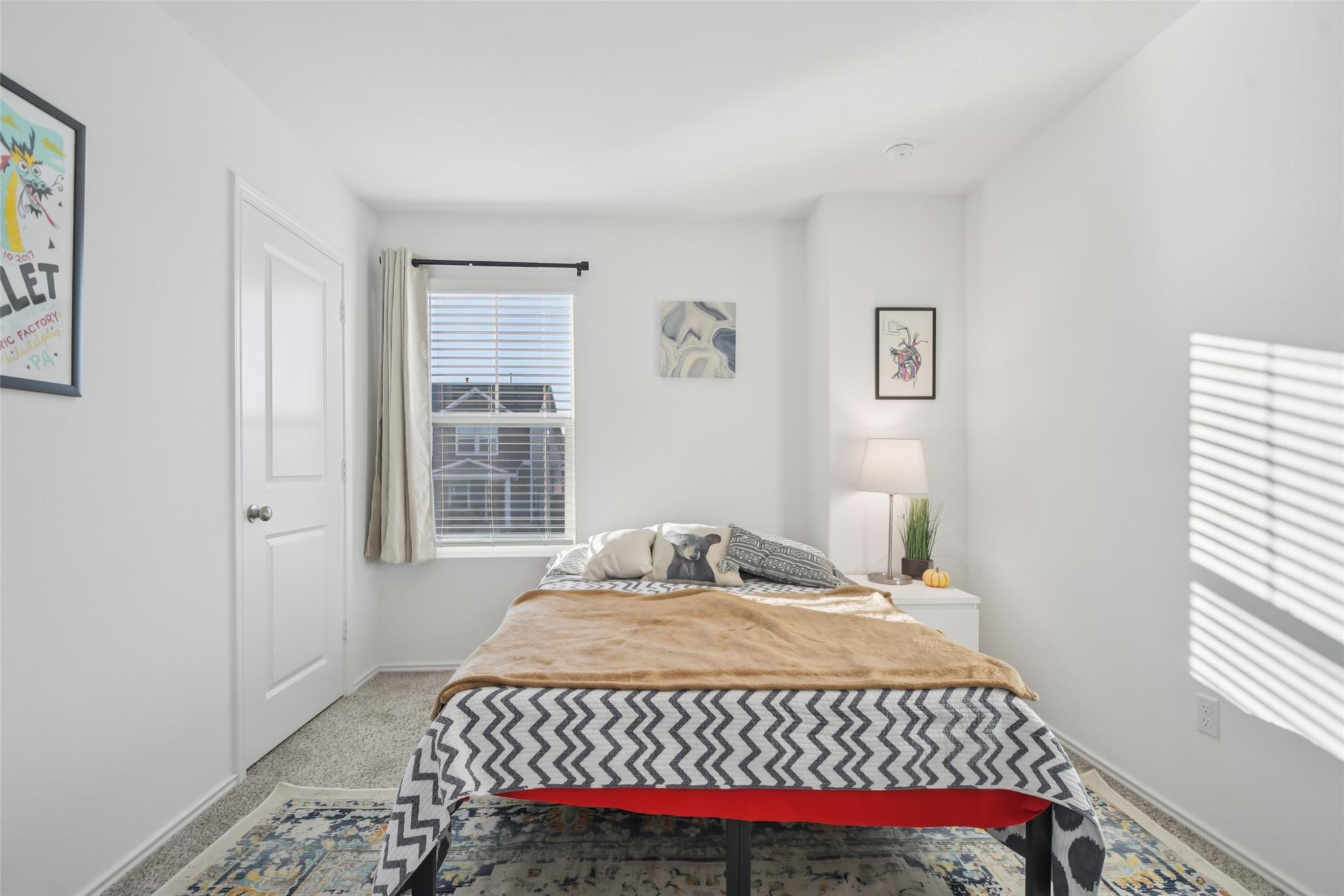 857 Powell St Property Photo 15