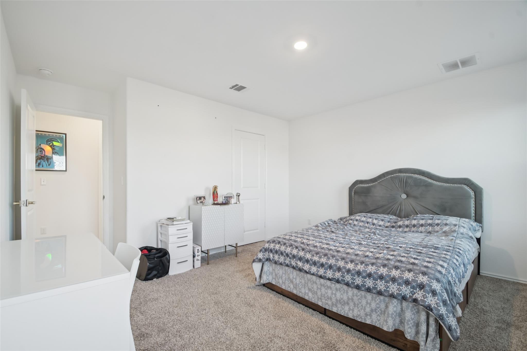857 Powell St Property Photo 19