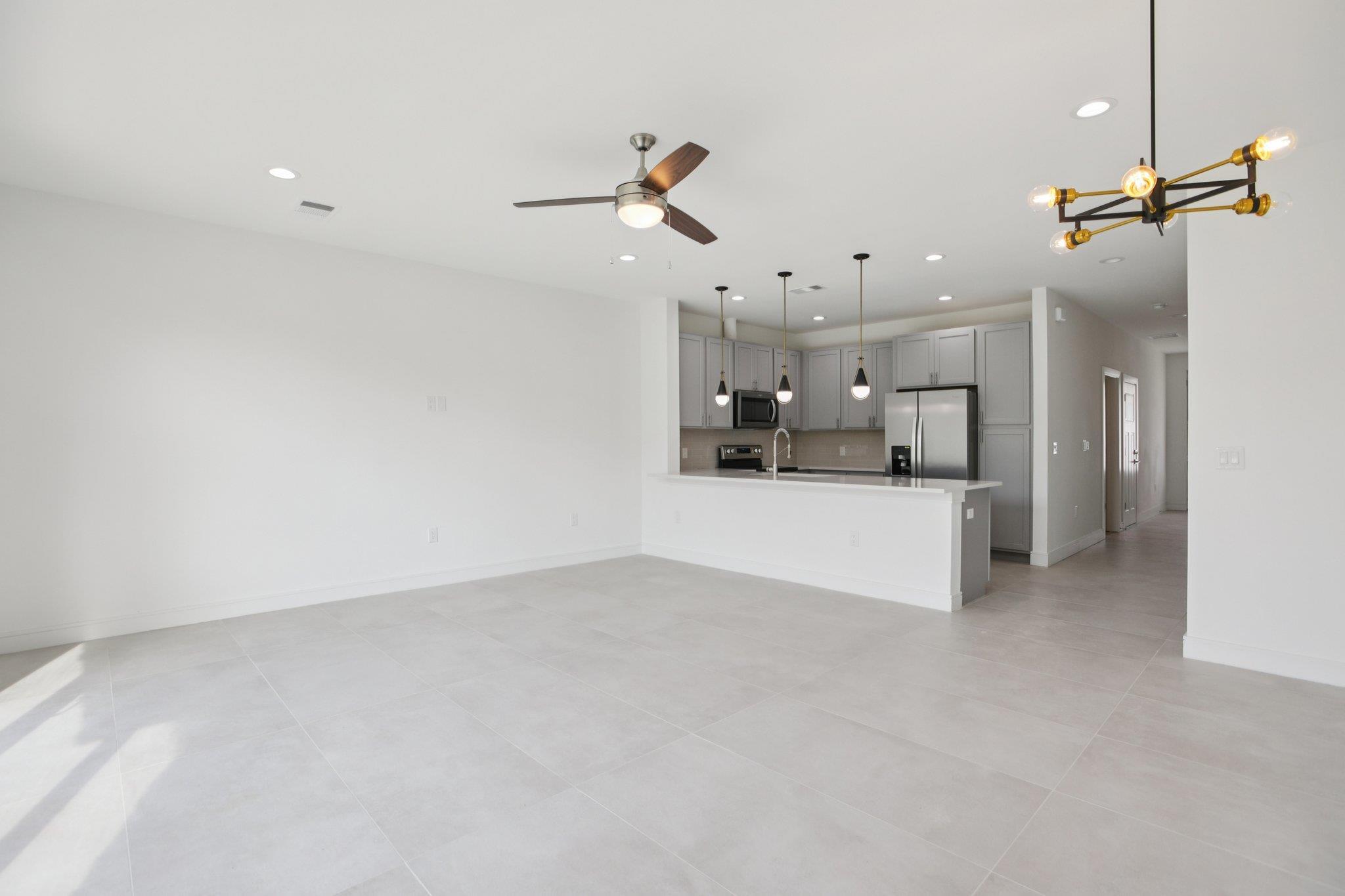 302 Tesla Circle Cir Property Photo 9
