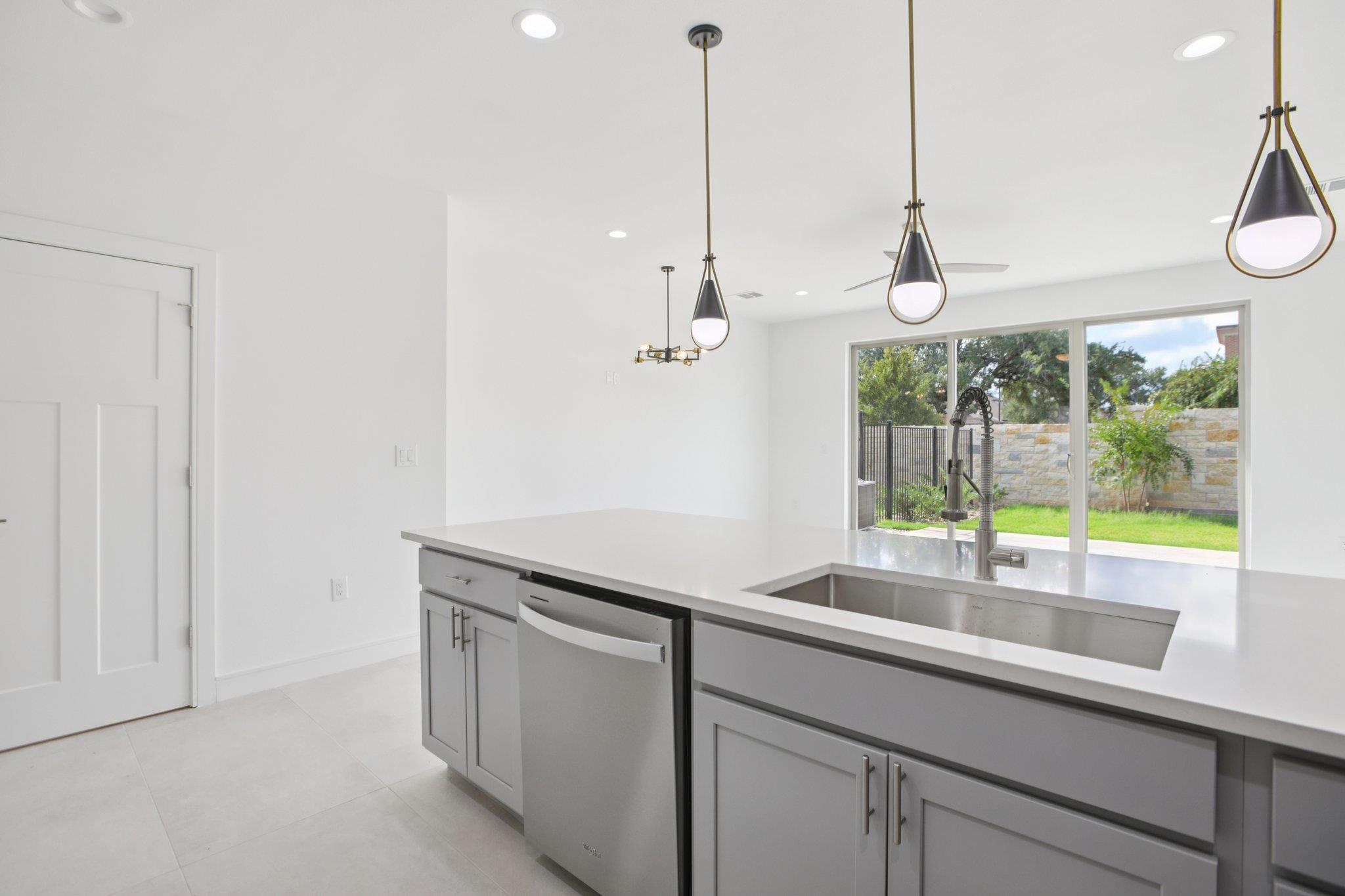 302 Tesla Circle Cir Property Photo 14