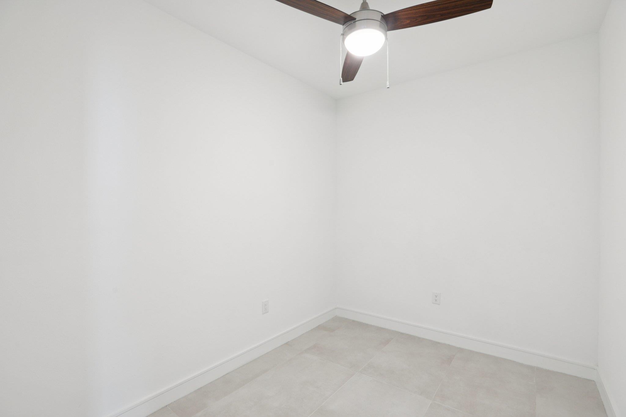 302 Tesla Circle Cir Property Photo 15