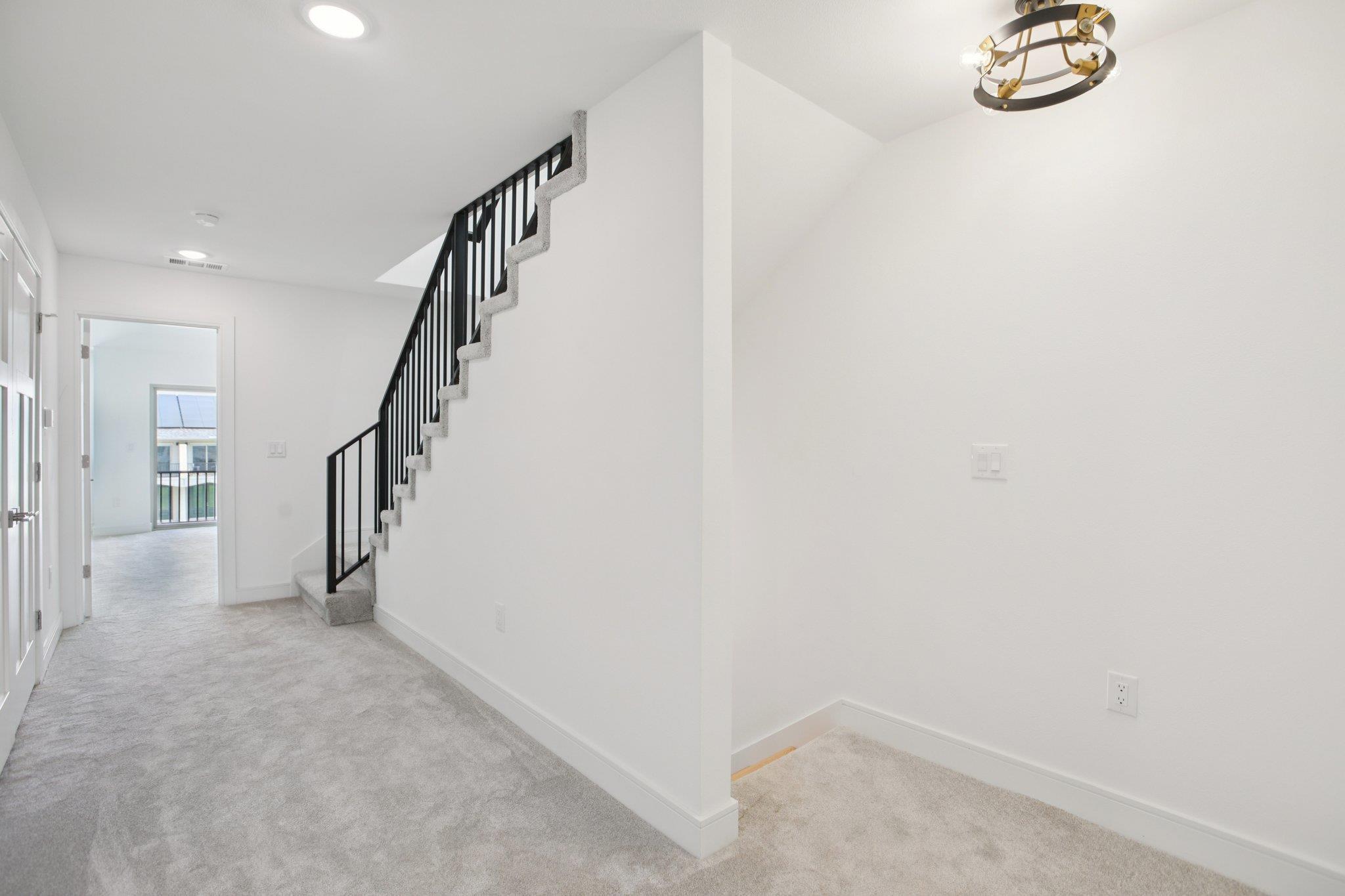 302 Tesla Circle Cir Property Photo 19