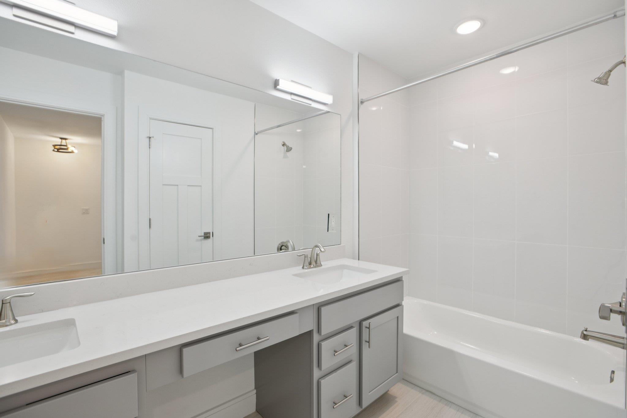 302 Tesla Circle Cir Property Photo 24