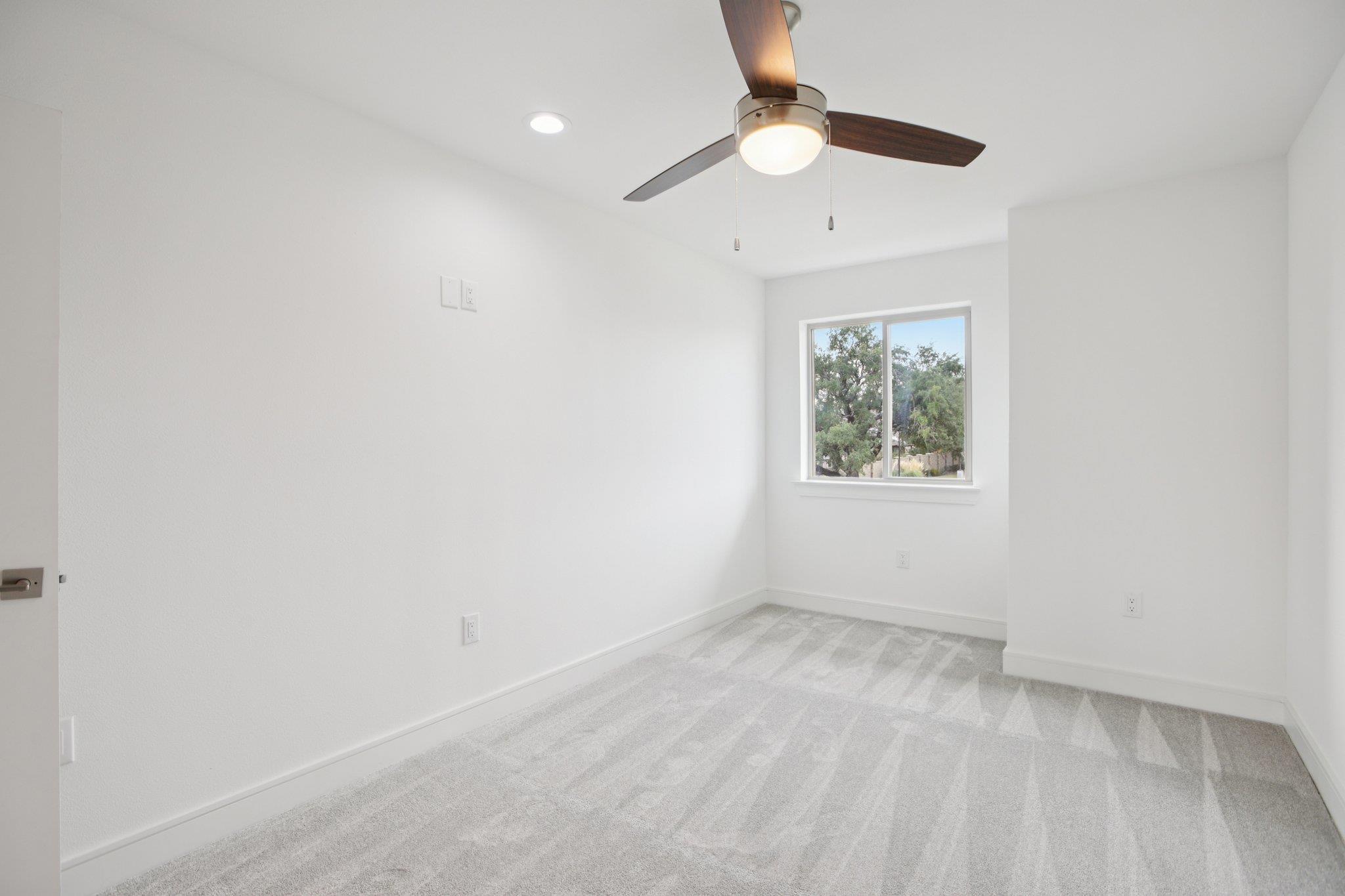 302 Tesla Circle Cir Property Photo 27