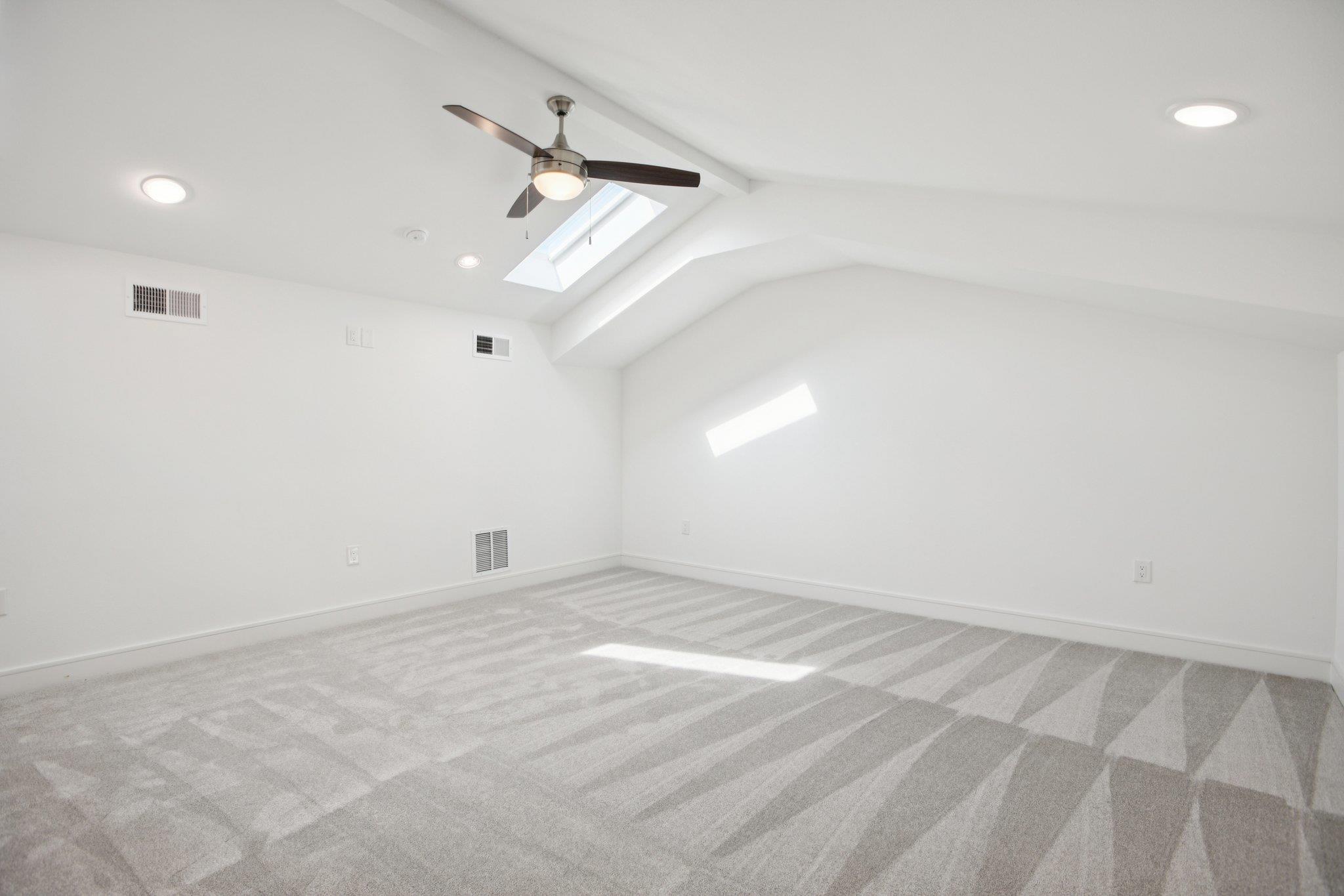 302 Tesla Circle Cir Property Photo 36
