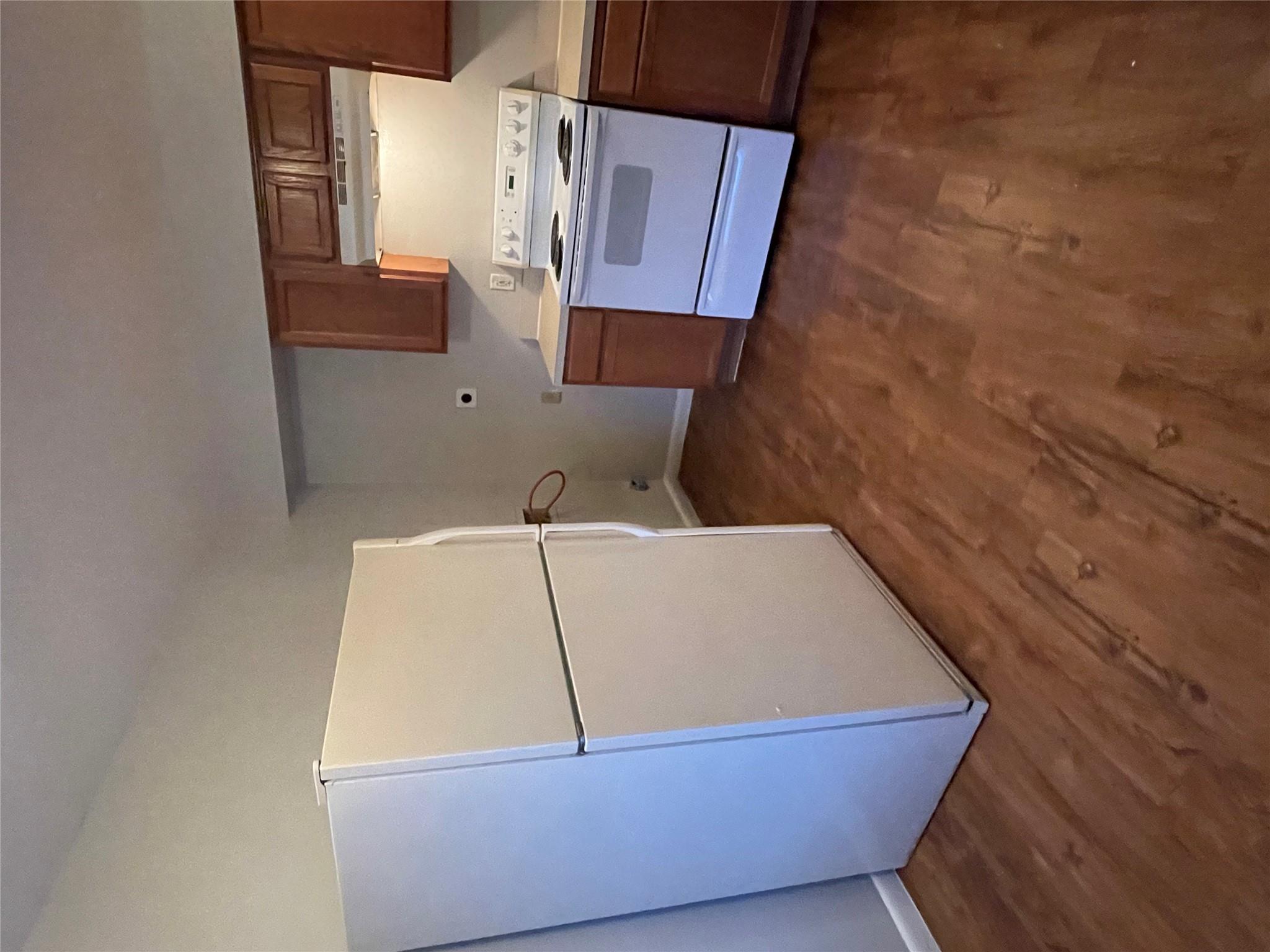 7206 Twin Crest Dr #202 Property Photo 4