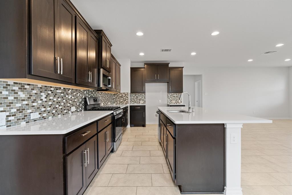 5809 Bellissima Way Property Photo 7